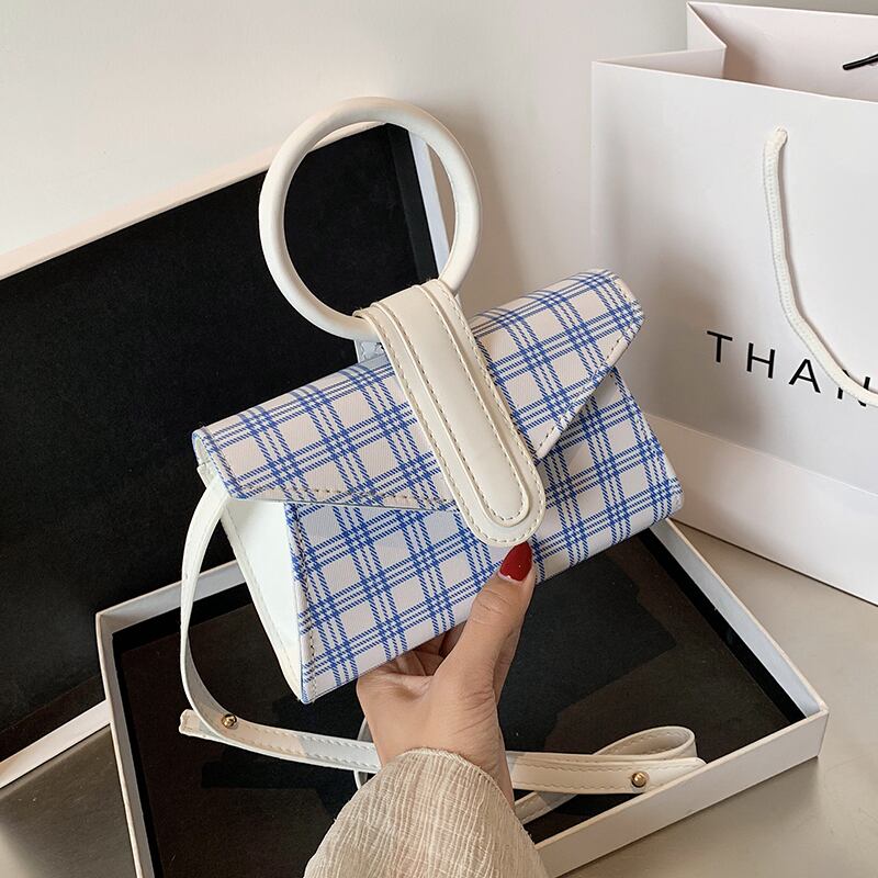 新しい小さなバッグ女性バッグ2020新しい波insポータブルメッセンジャーバッグネット赤ファッションワイルドショルダー小さな正方形バッグ Tiancai_Wing_Bag3527830