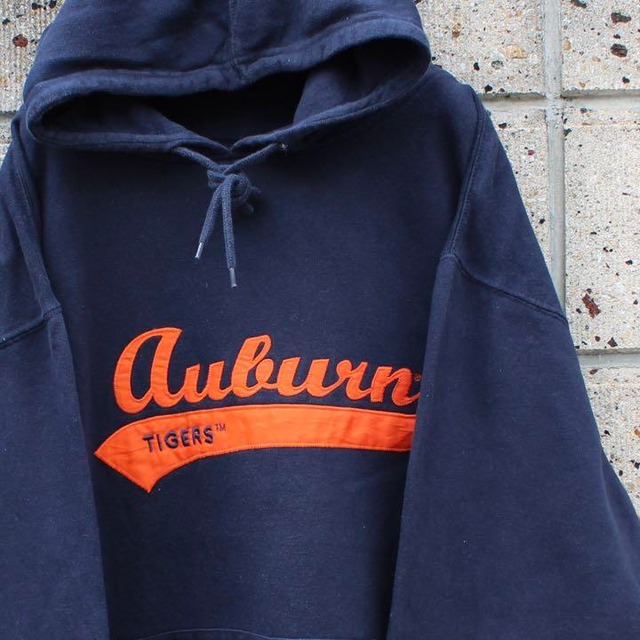 【XLサイズ】AUBURN UNIVERSITY "TIGERS" 紺 × 橙 古着 パーカー