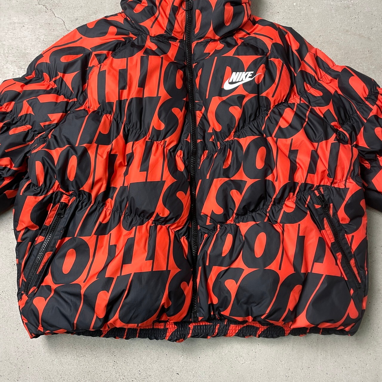 NIKE ナイキ シンセティックダウンフィルジャケット 総柄 ショート丈 