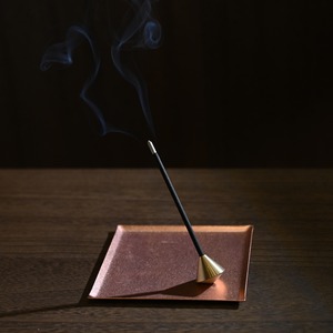 《３種類の角度・elemense incense用真鍮のお香立て》acron brass incense holder | elemense