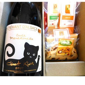 ワインギフト　黒猫　マネキネコ　スパークリングワイン　 ＆　チーズ・ピコス 5種セット　gourmet　black　cat　sparkling　wine　＆　cheese　gift