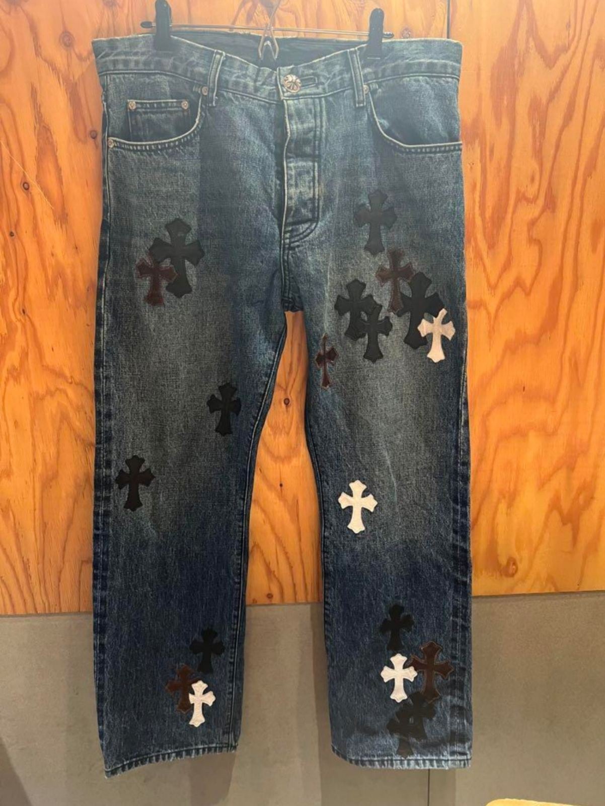 CHROME HEARTS クロムハーツ クロスパッチ ウォッシュドデニムパンツ