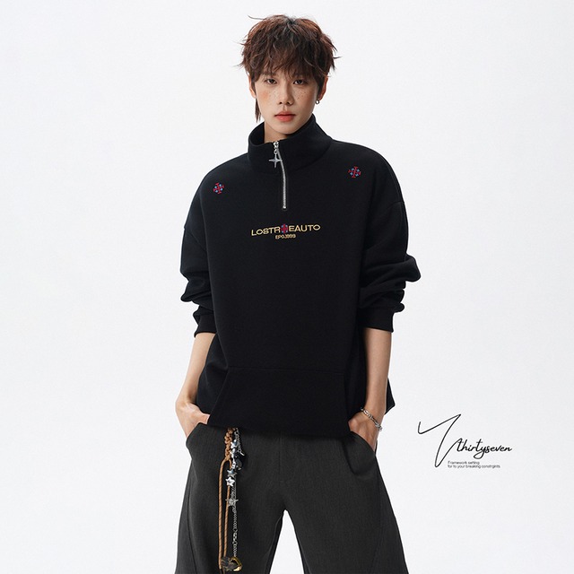 ♥半ジッパー刺繍トップス！【V37シリーズ】★トップス★ ユニセックス スウェット スタンドネック