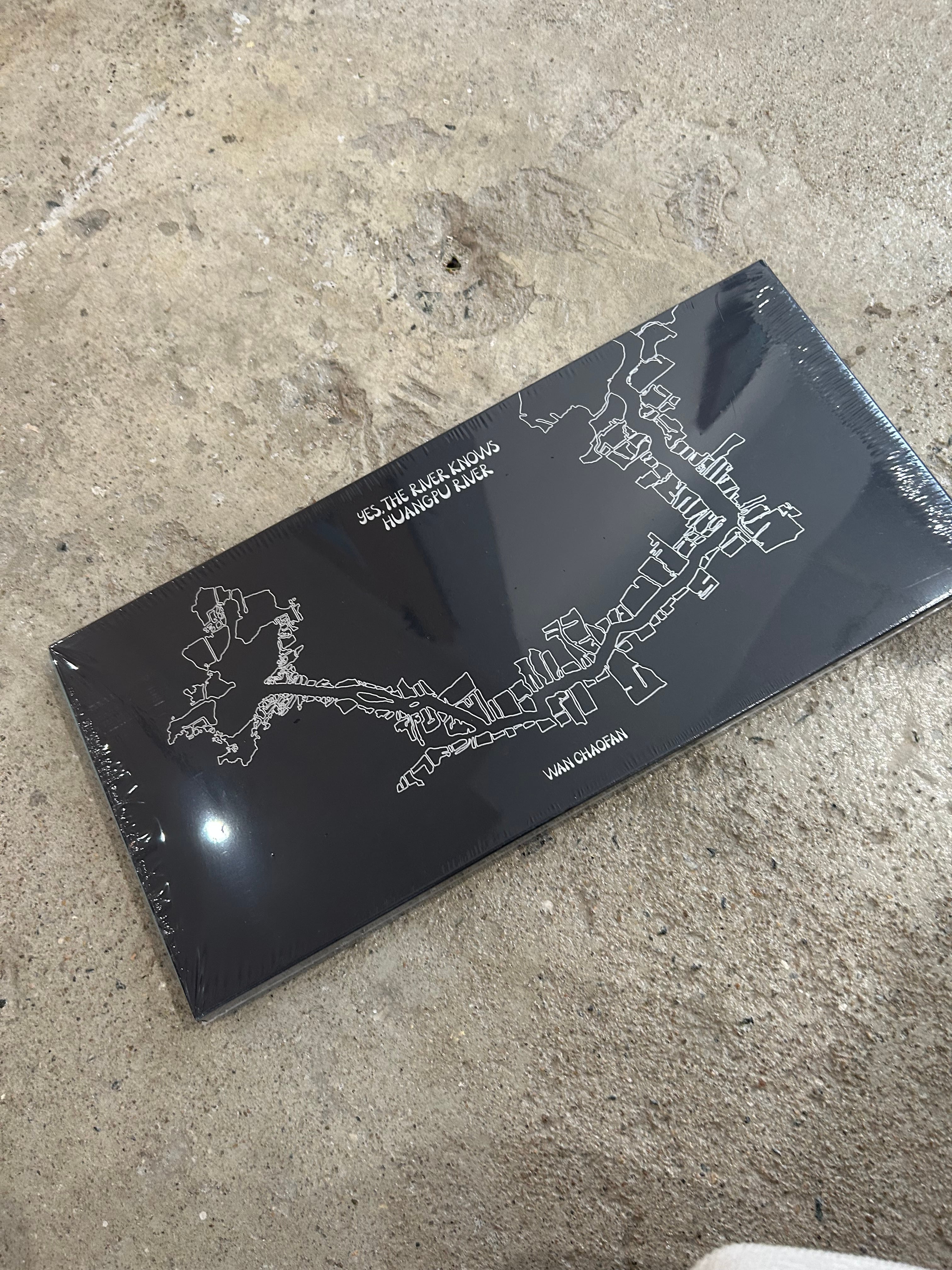 山元彩香 写真集 サイン入り サイン入り✨山元彩香『Sand, Water and Dust』オリジナルポスター A2