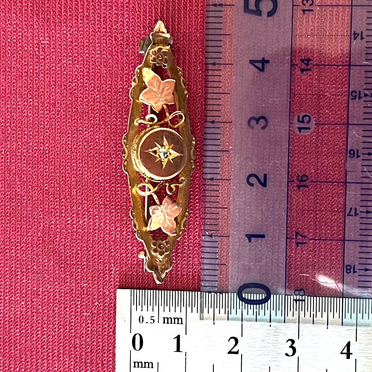 イギリス アンティーク ブローチ K9 オールドカットダイヤモンド 1900