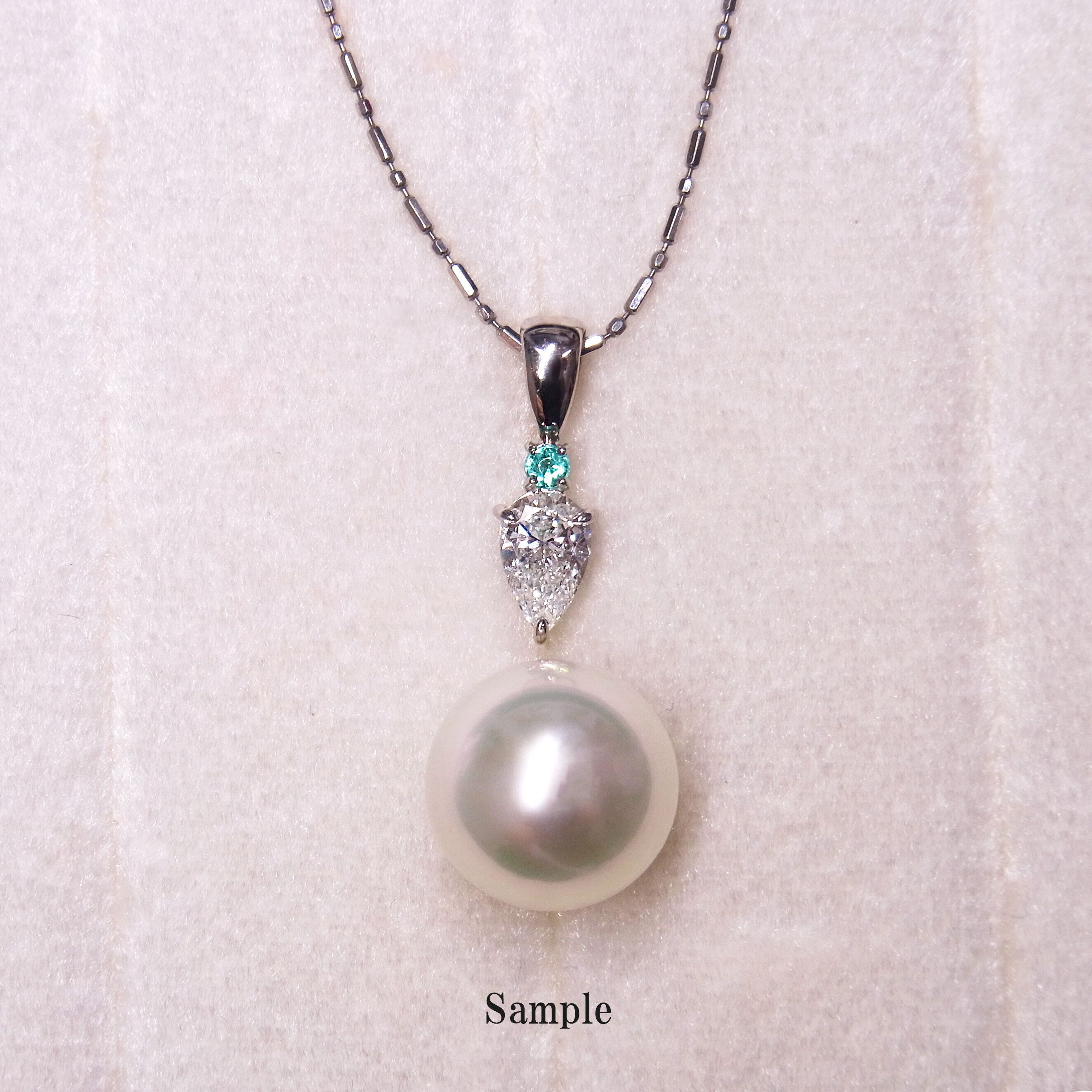 PT900天然ダイヤモンド ペアシェイプ パライバトルマリン添えトップ