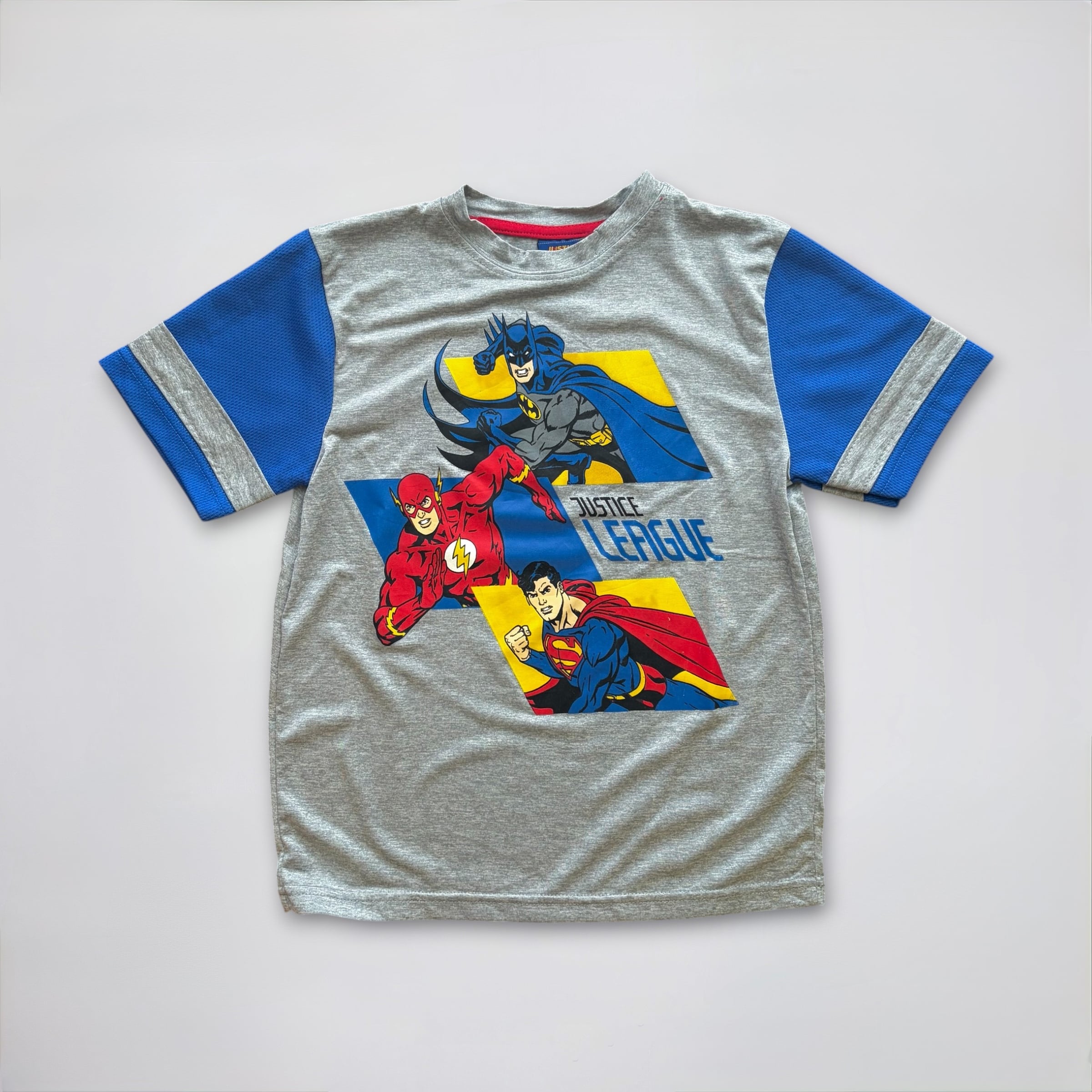 【6-7T】DC Justice League Super heroes T-shirt ジャスティスリーグ スーパーヒーロー Tシャツ (スーパーマン・バットマン・シャザム) アメコミ