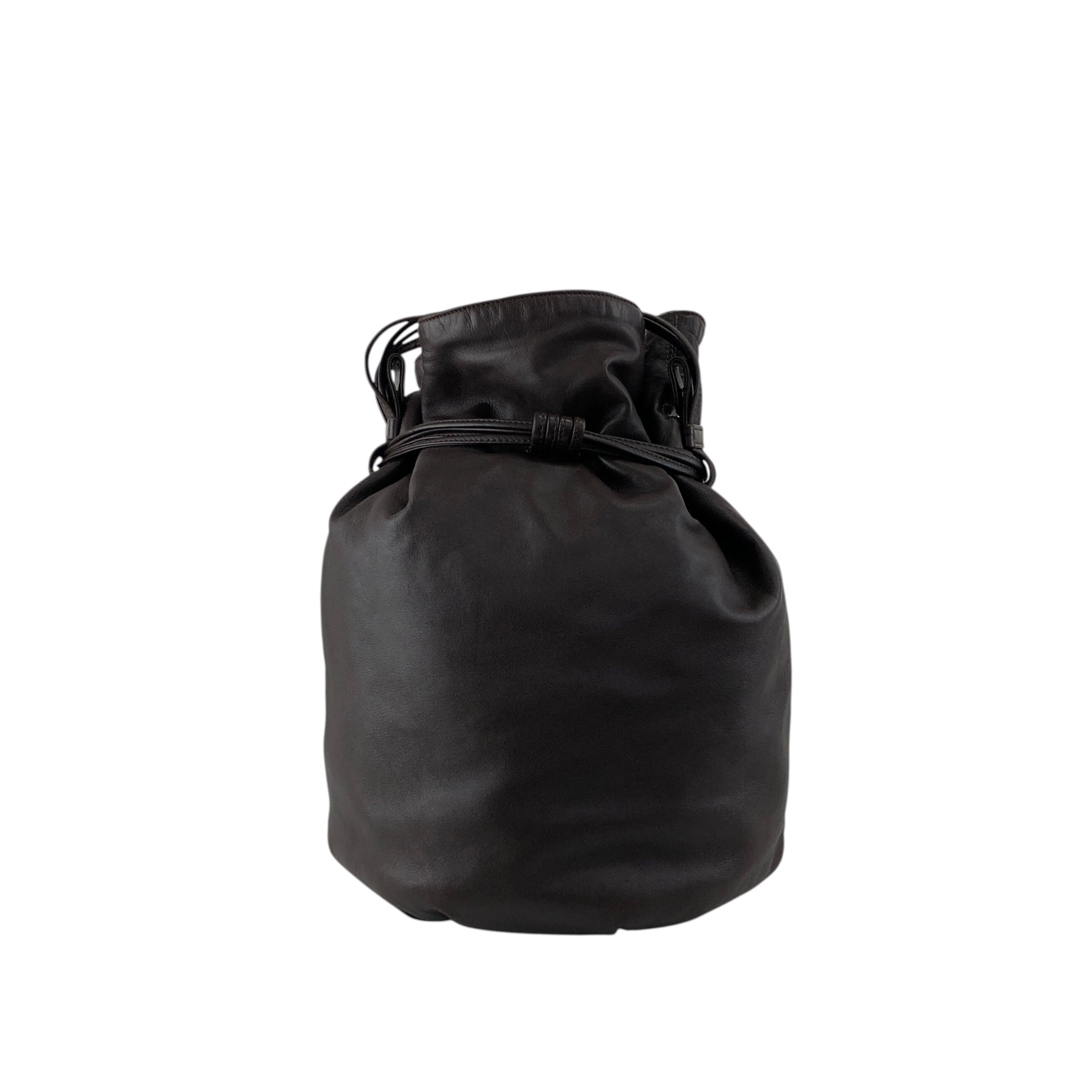 極　美品　LOEWE オールド　ロエベ　ナッパレザー  巾着　ショルダー　バッグ LOEWE ロエベ ショルダーバッグ ブラウン アナグラム ナッパレザー