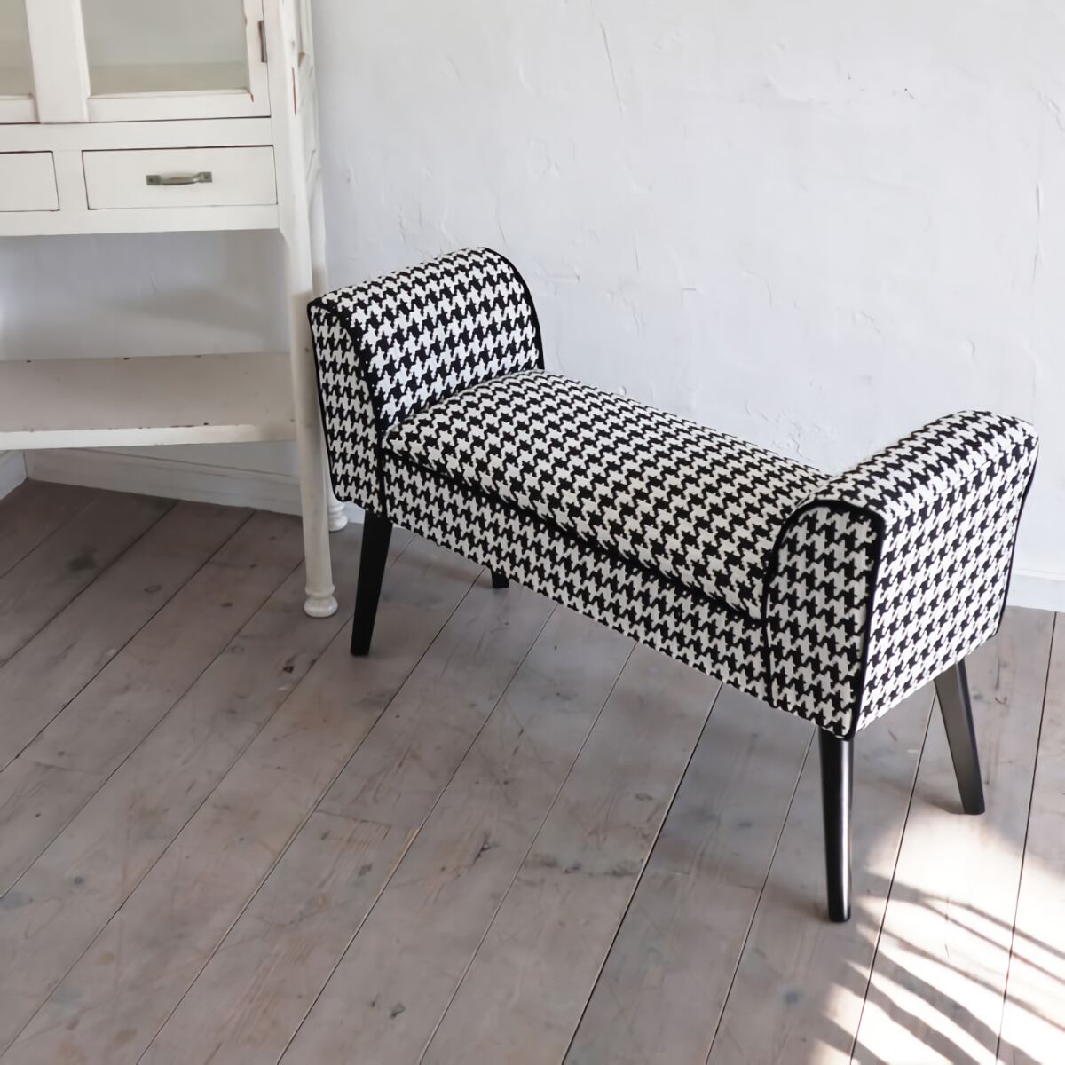 モダンテイストスツール ベンチ 千鳥柄 おしゃれ レトロ モダン Lサイズ スリム 一人掛け かわいい インテリア お家時間 一人暮らし 完成品 いす イス こしかけ Mapleポッポ ハンドメイドの絵本棚 子供用家具