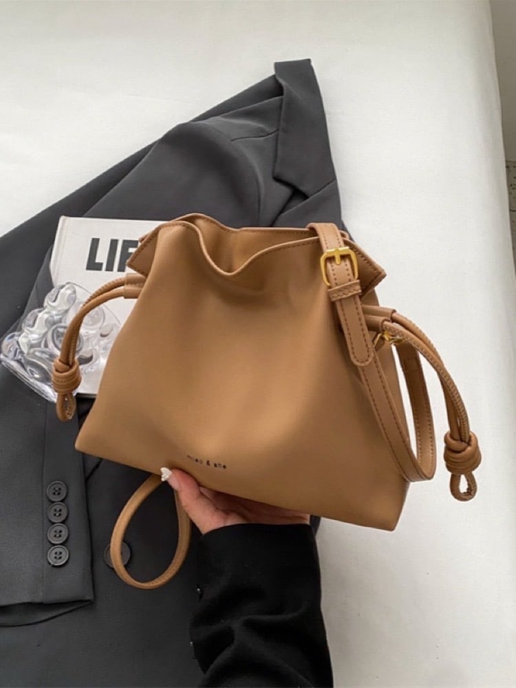 高見え♪ 韓国デザイン バケットバッグ ショルダーバッグ BAG ワンマイルもお出かけもこれ一つ くしゅデザイン巾着ミニ