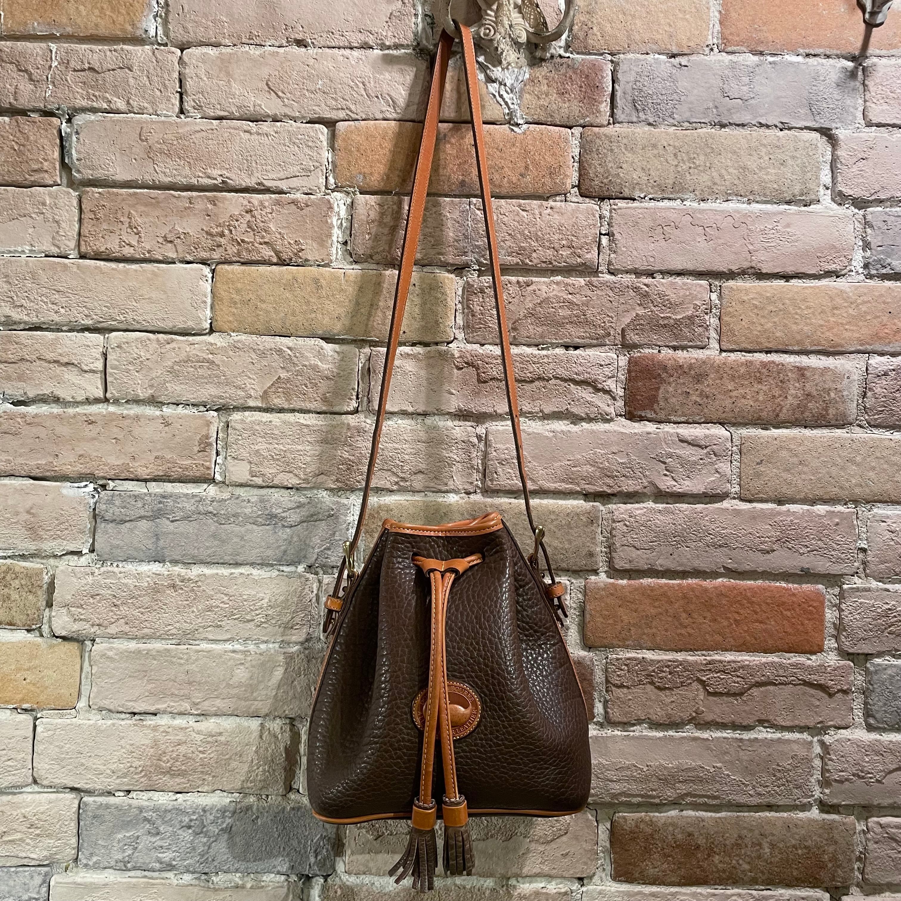 dooney&bourke USA製 ドゥーニー&バーク レザー巾着ショルダーバッグ