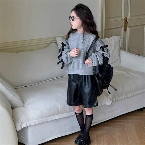 アームカットリボンショート丈トレーナー