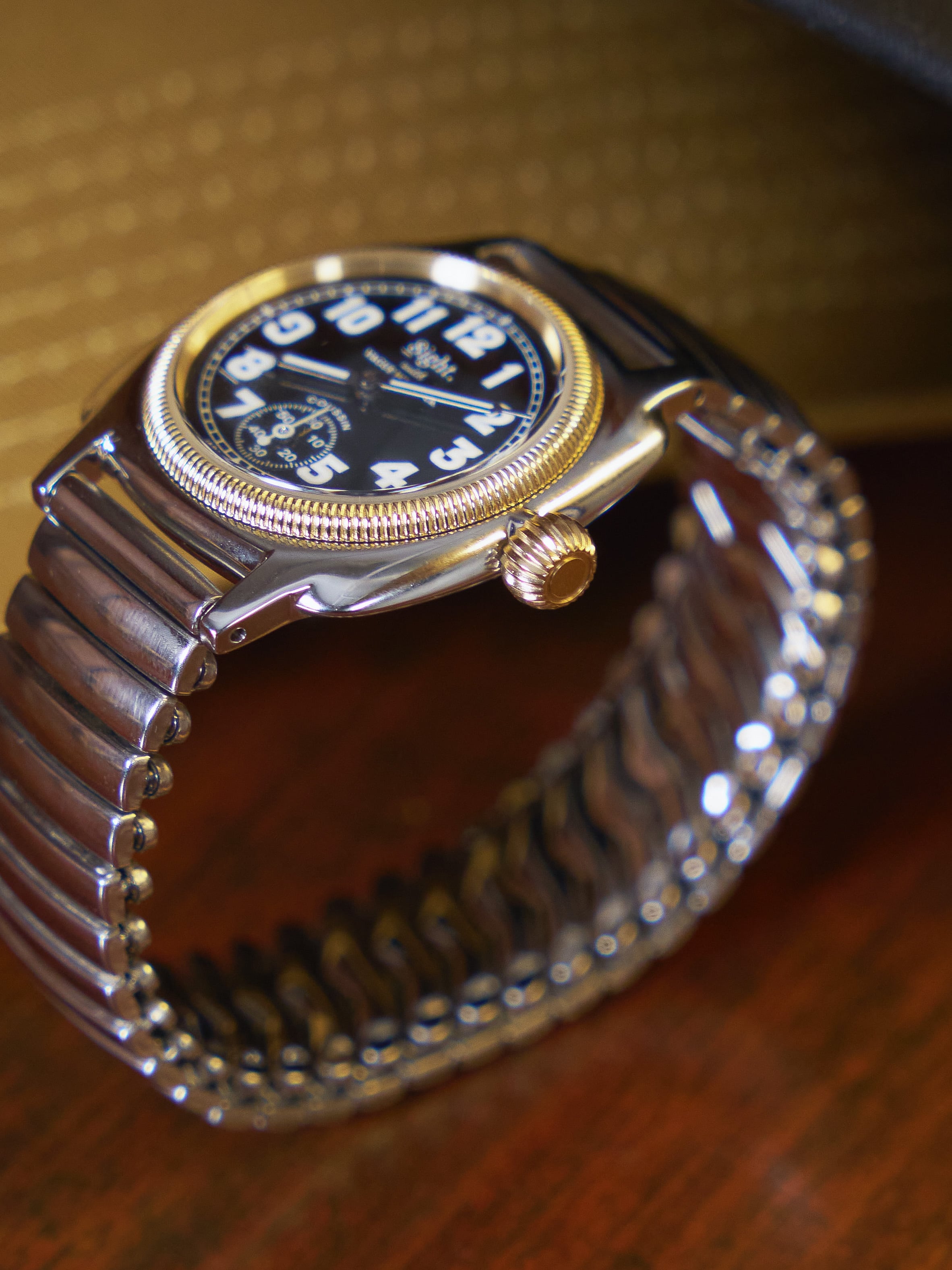 vague watch × 8ight. Coussin 12 Extension | 8ight.