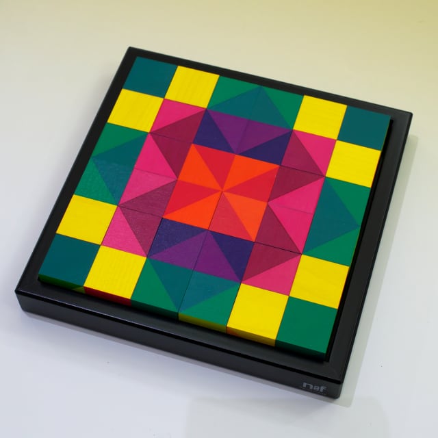 キーナーモザイク Naefネフ社 キーナーモザイク・小36P・美しいパターンに出会う