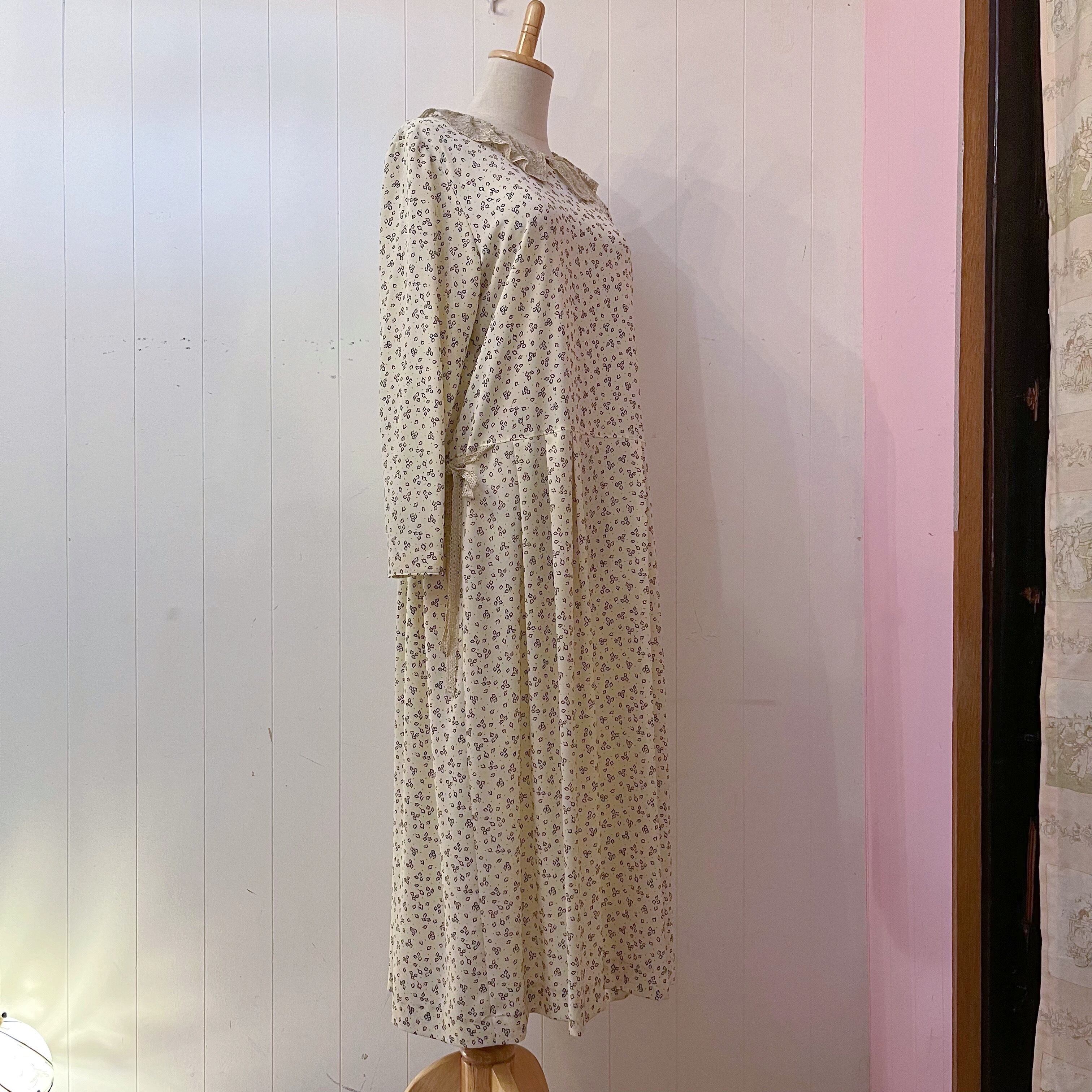 flower lace collar side ribbon one-piece