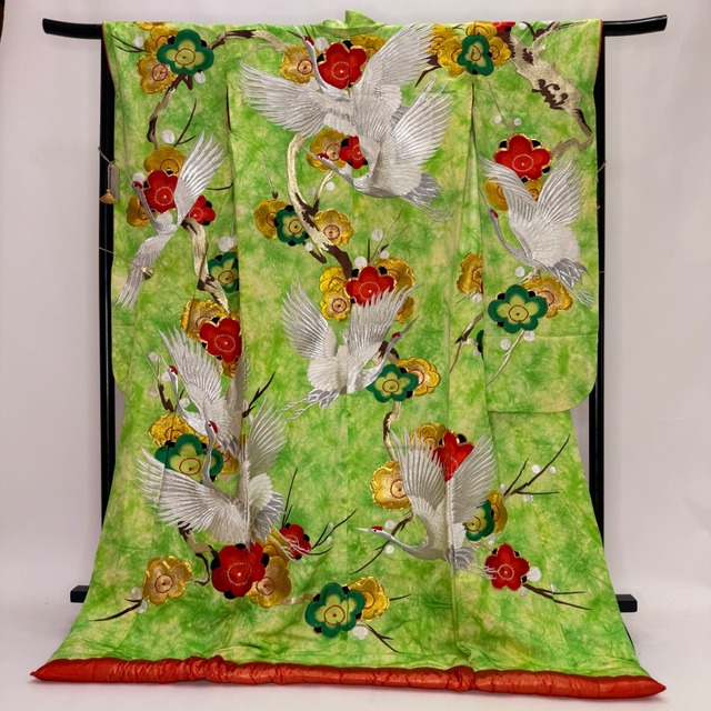 色打掛 正絹 鶴 刺繍 緑 黄緑 打掛 花嫁衣裳 ポリエステル リサイクル 中古 ブライダル ウエディング 着物 6110