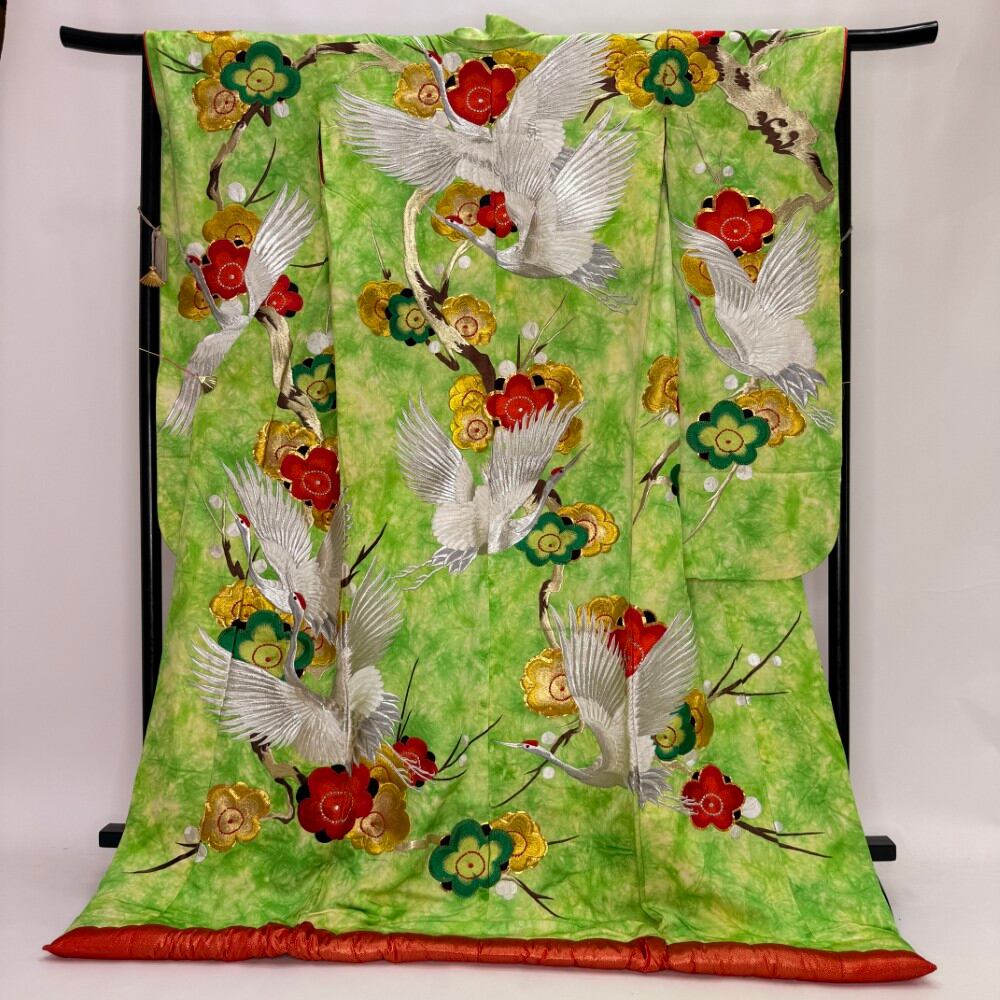 色打掛 正絹 鶴 刺繍 緑 黄緑 打掛 花嫁衣裳 ポリエステル リサイクル 中古 ブライダル ウエディング 着物 6110