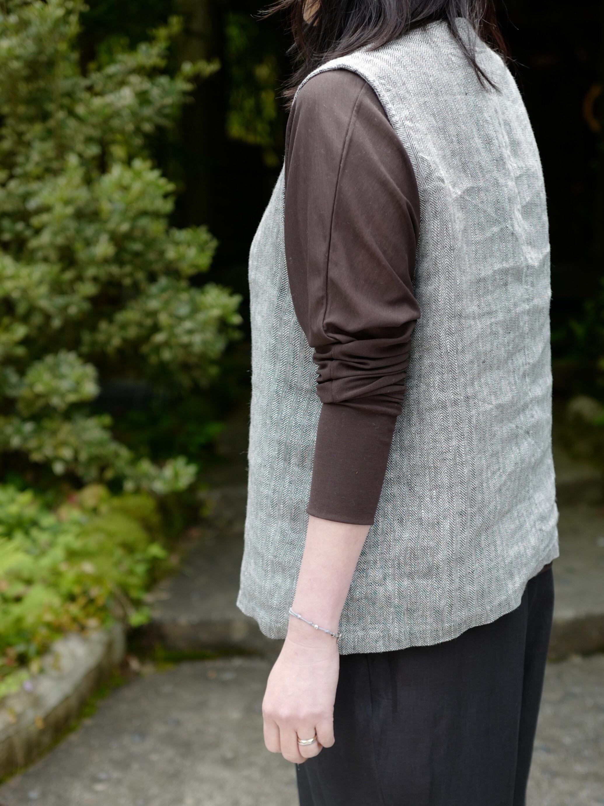 別注》fog linen work｜普通地リネンVネックベスト・ジレ（col