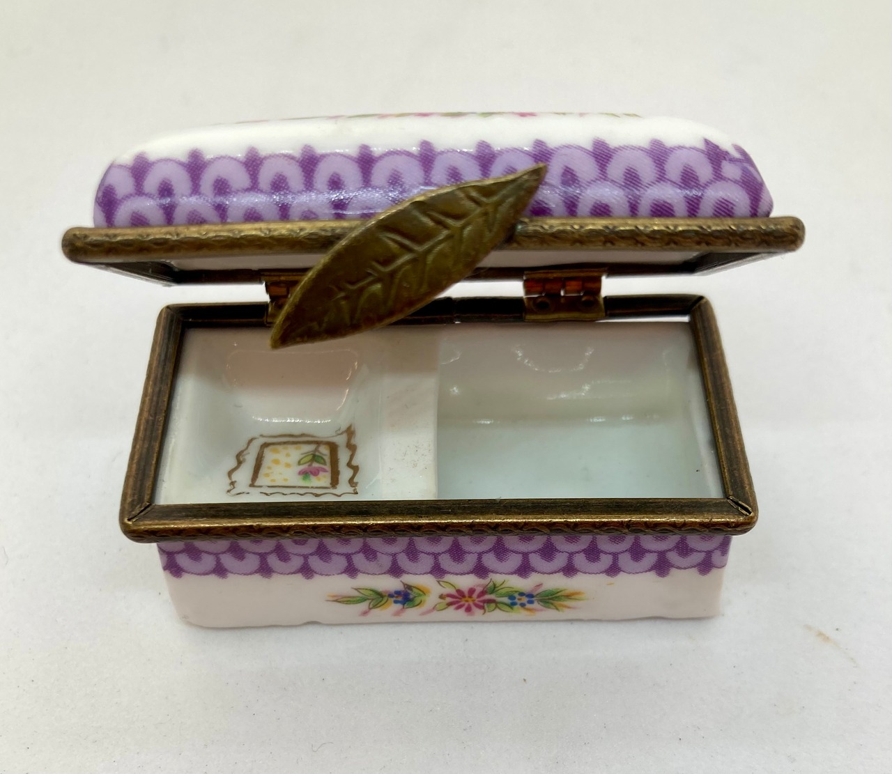 フランス ヴィンテージ ポーセリンアート ピルケース | Charlotte Antiques