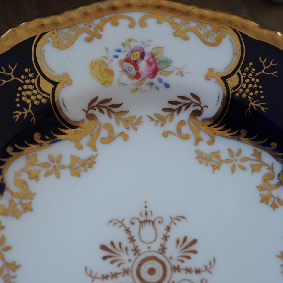 【中古】コールポート　バットウィングコバルト　トリオ　カップ＆ソーサー&プレート 中古】コールポート バットウィングコバルト トリオ カップ＆ソーサー