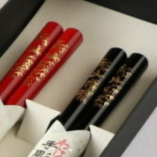 輪島塗 化粧箱二膳入 手彫両面沈金 竹に雀