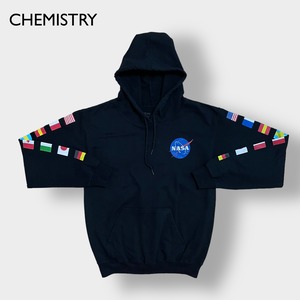 CHEMISTRY NASA ワンポイントロゴ パーカー バックプリント 袖プリント プルオーバー スウェット フーディー ブラック ケミストリー 国旗 us古着