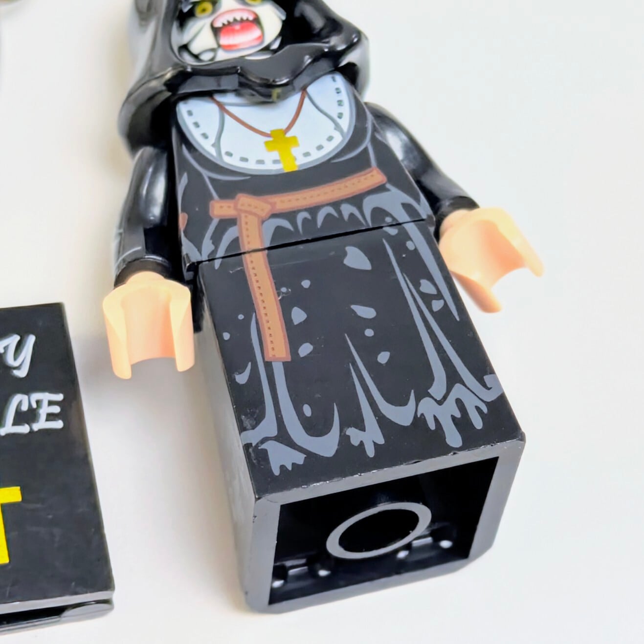 ☆ブロックフィギュアキーホルダー☆【 the Nun / 死霊館のシスター
