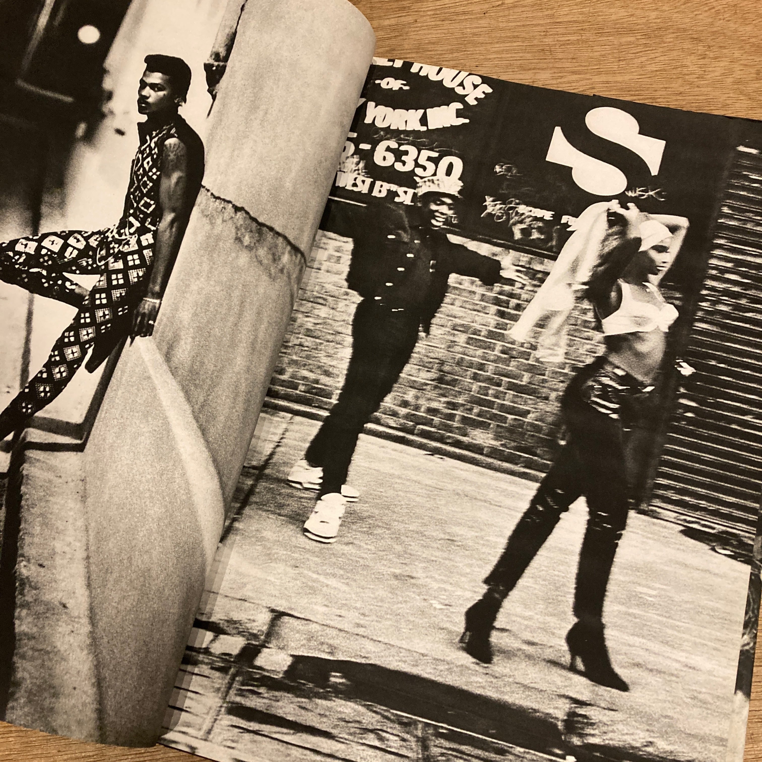 RU-4745　SNAPS ELLEN VON UNWERTH 初版 洋書 896.Ellen Von Unwerth: SNAPS | 帽子堂