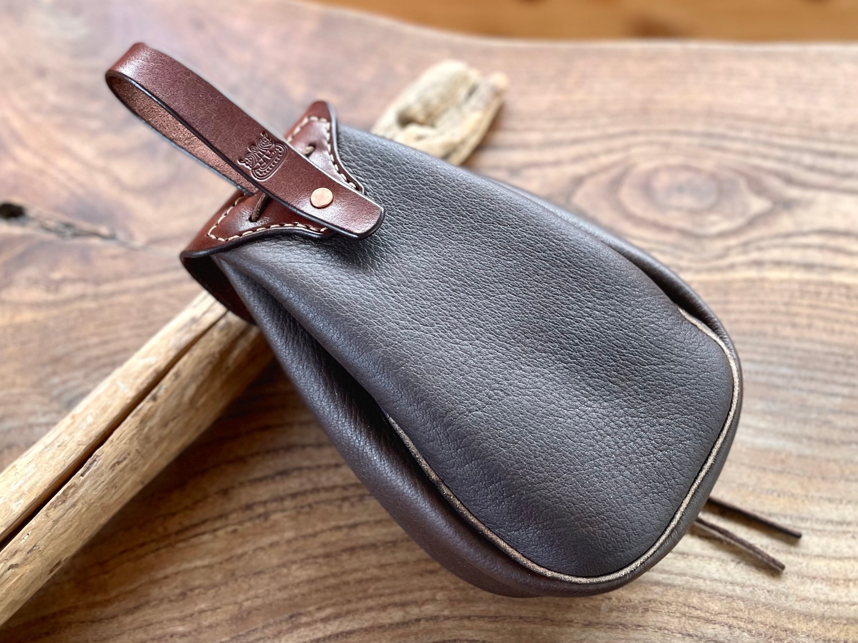 鹿革ベルトポーチ 刻印サービス付［ダークブラウン］Deerskin Belt