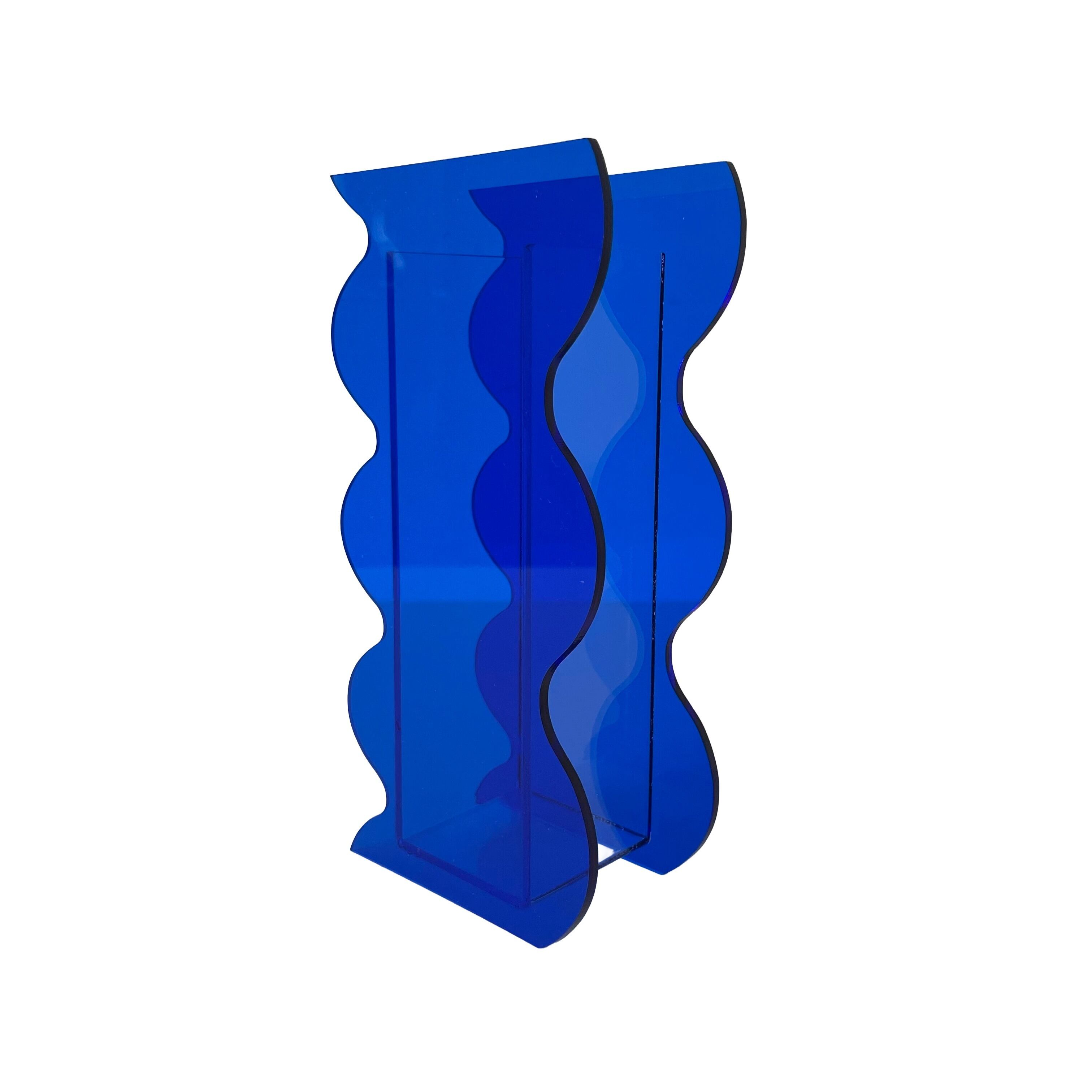 Wave Acrylic Vase - Blue ウェーブ アクリル フラワーベース 花瓶