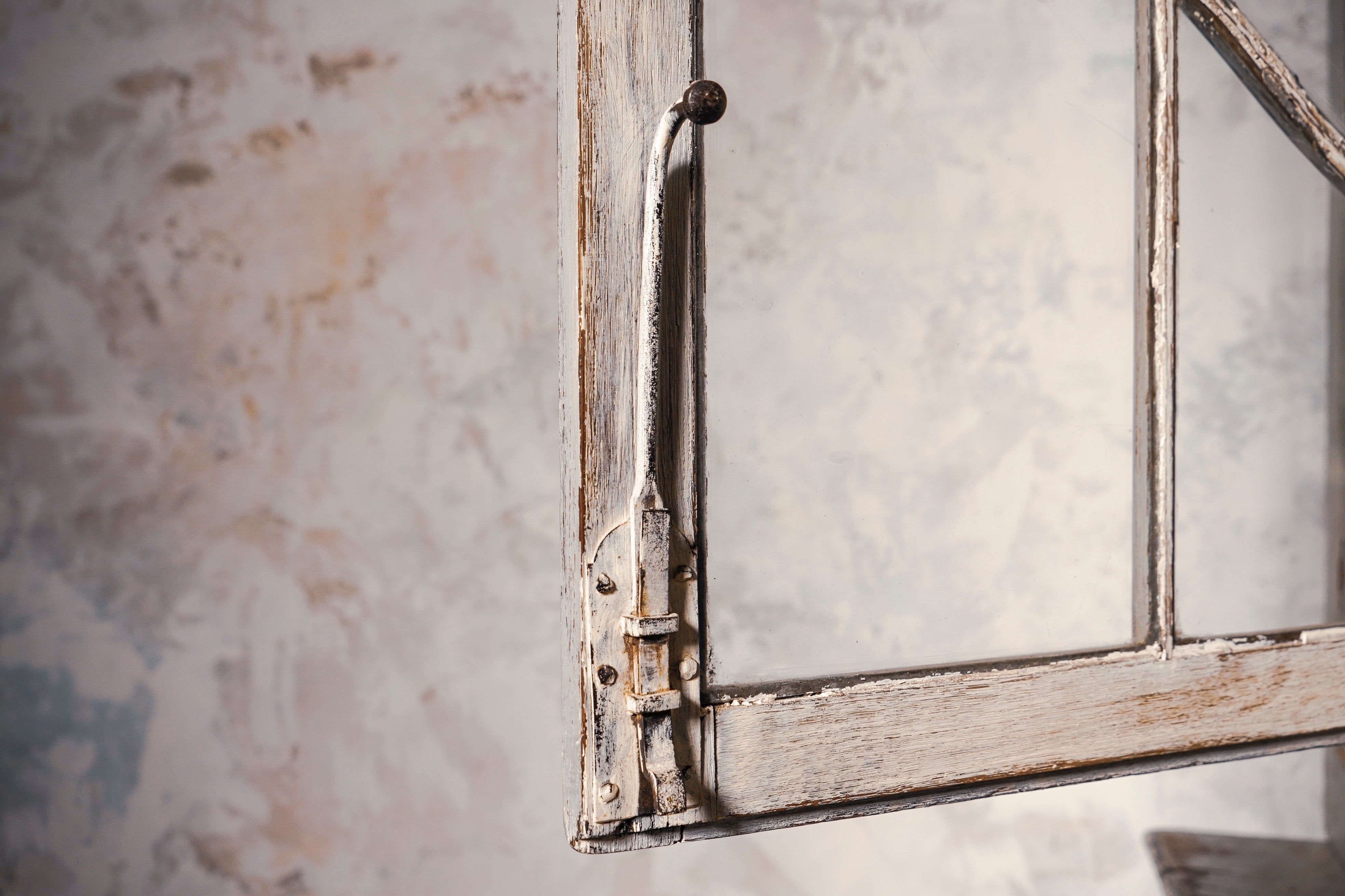 キャビネット/フレンチガラスキャビネット/シャトー家具/ペイント