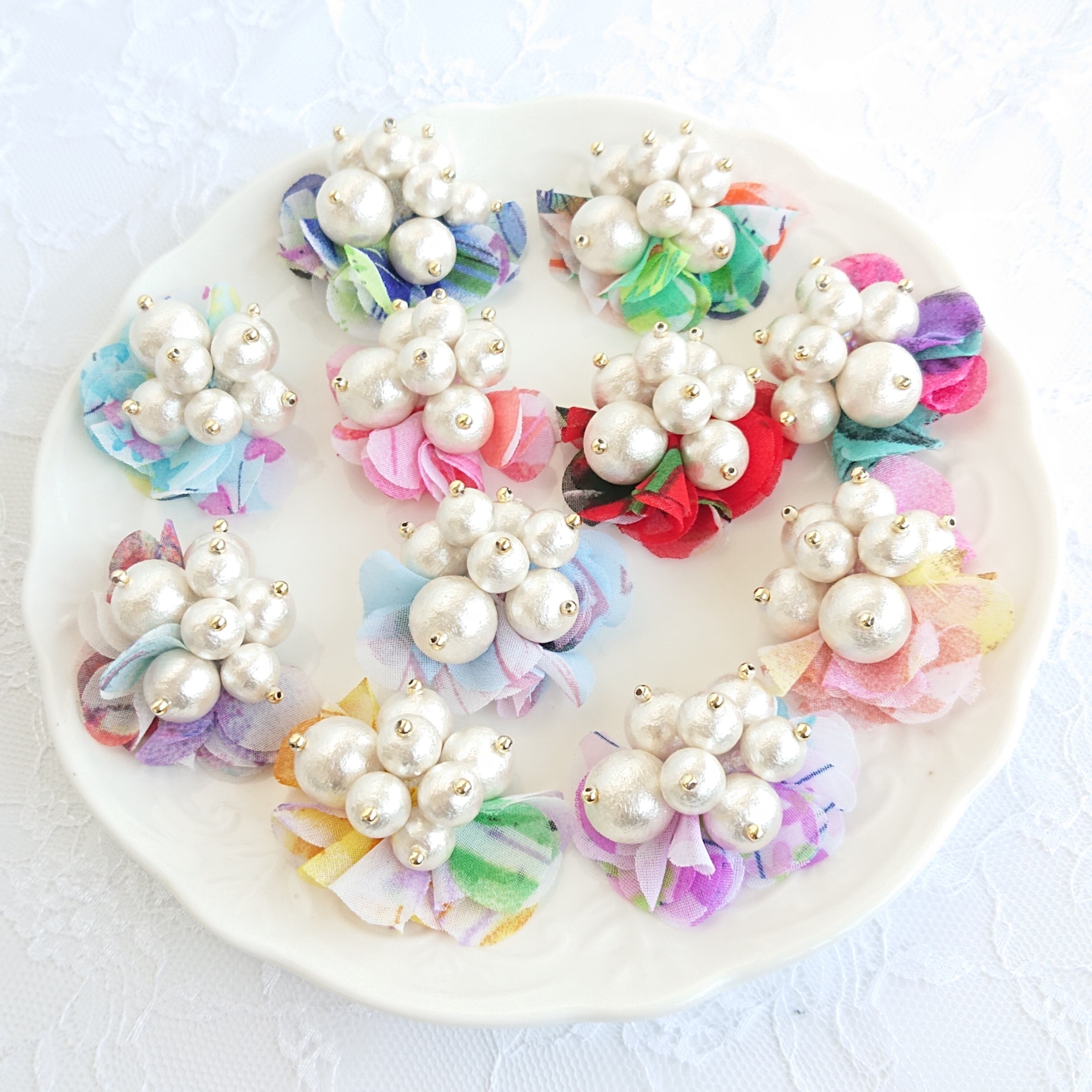 【#1484】コットンパール　ビーズ刺繍　フリル　ハンドメイドアクセサリー 1484】コットンパール ビーズ刺繍 フリル ハンドメイドアクセサリー