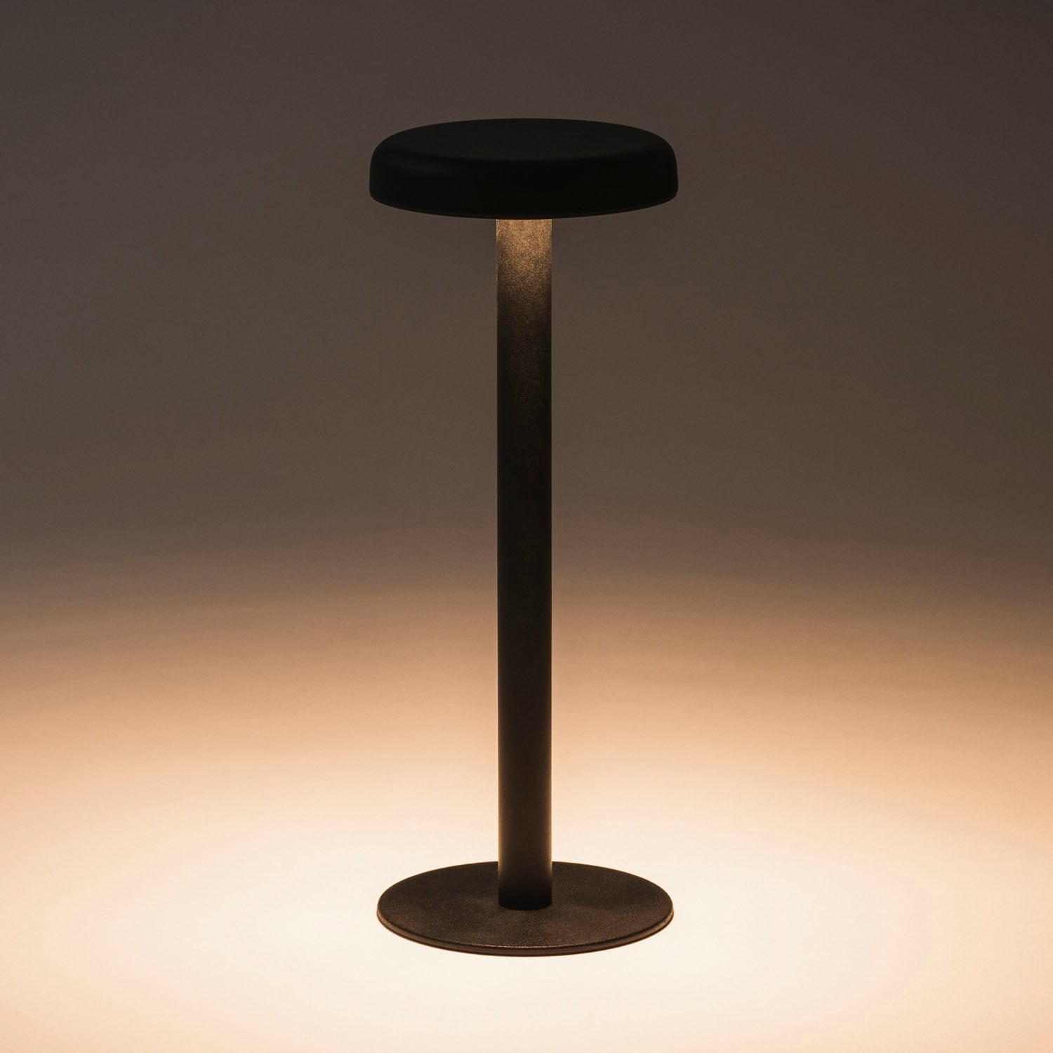 テーブルランプ イチ Table lamp ichi 黒 藤田金属 TENT