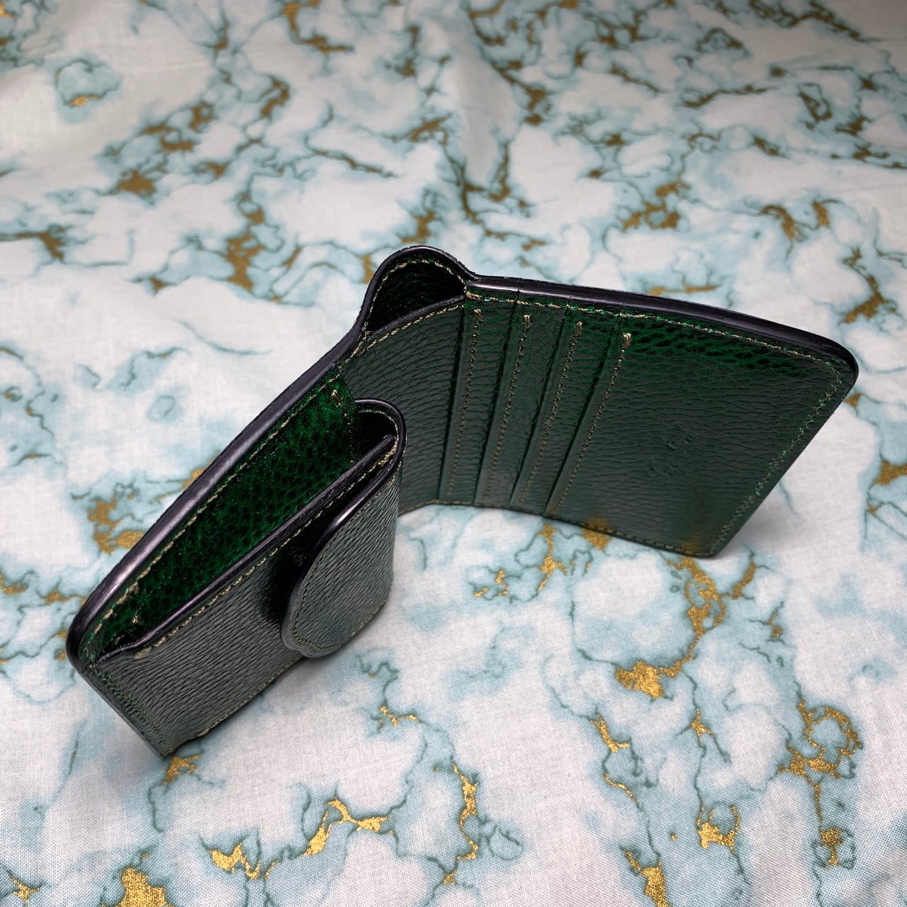 エレファントレザー 小さめ2つ折り財布 (裏革に手が触れない高級仕様