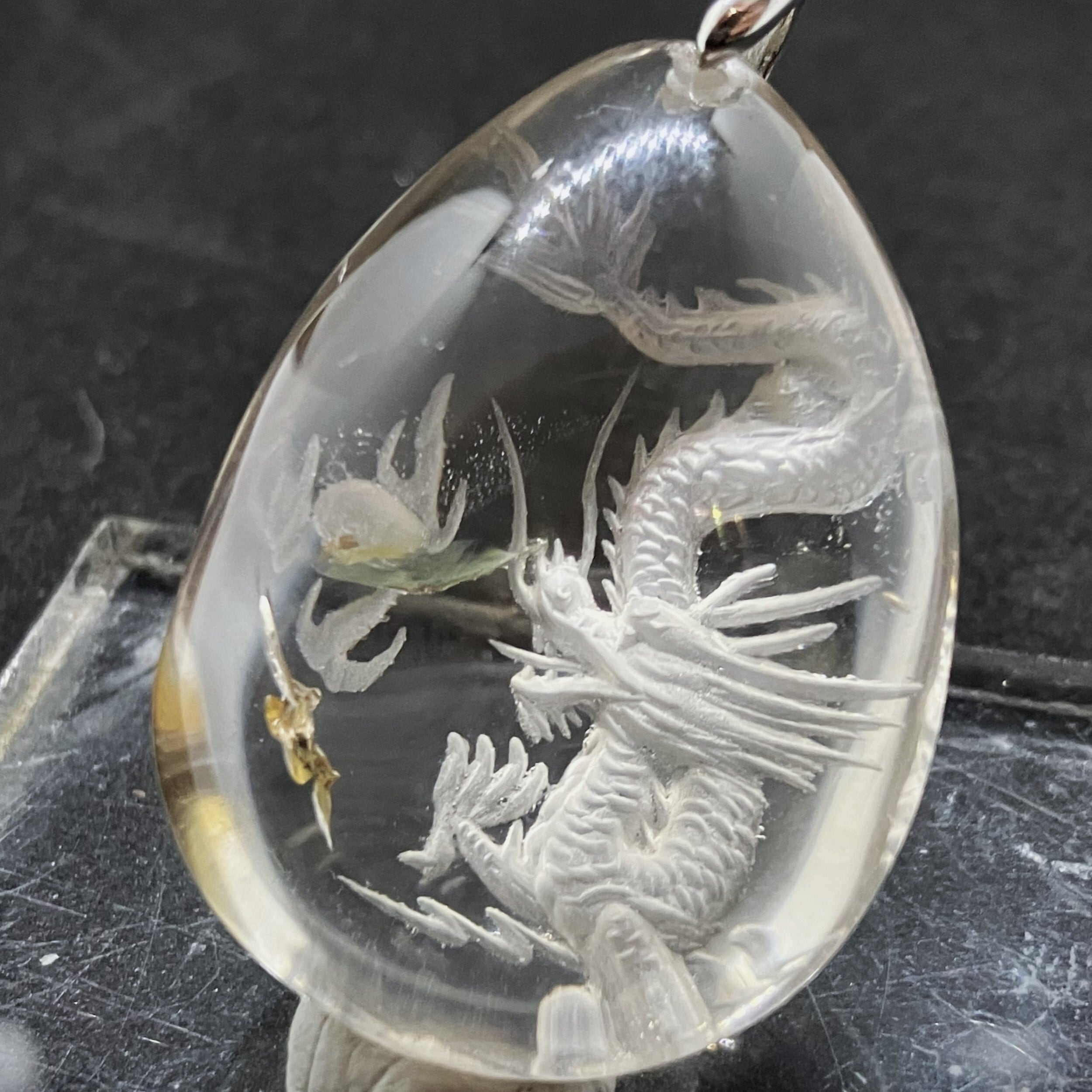 龍神彫刻 水晶 5本爪龍神彫刻 水晶 ペンダント 商品番号：2403005 | クリスタル