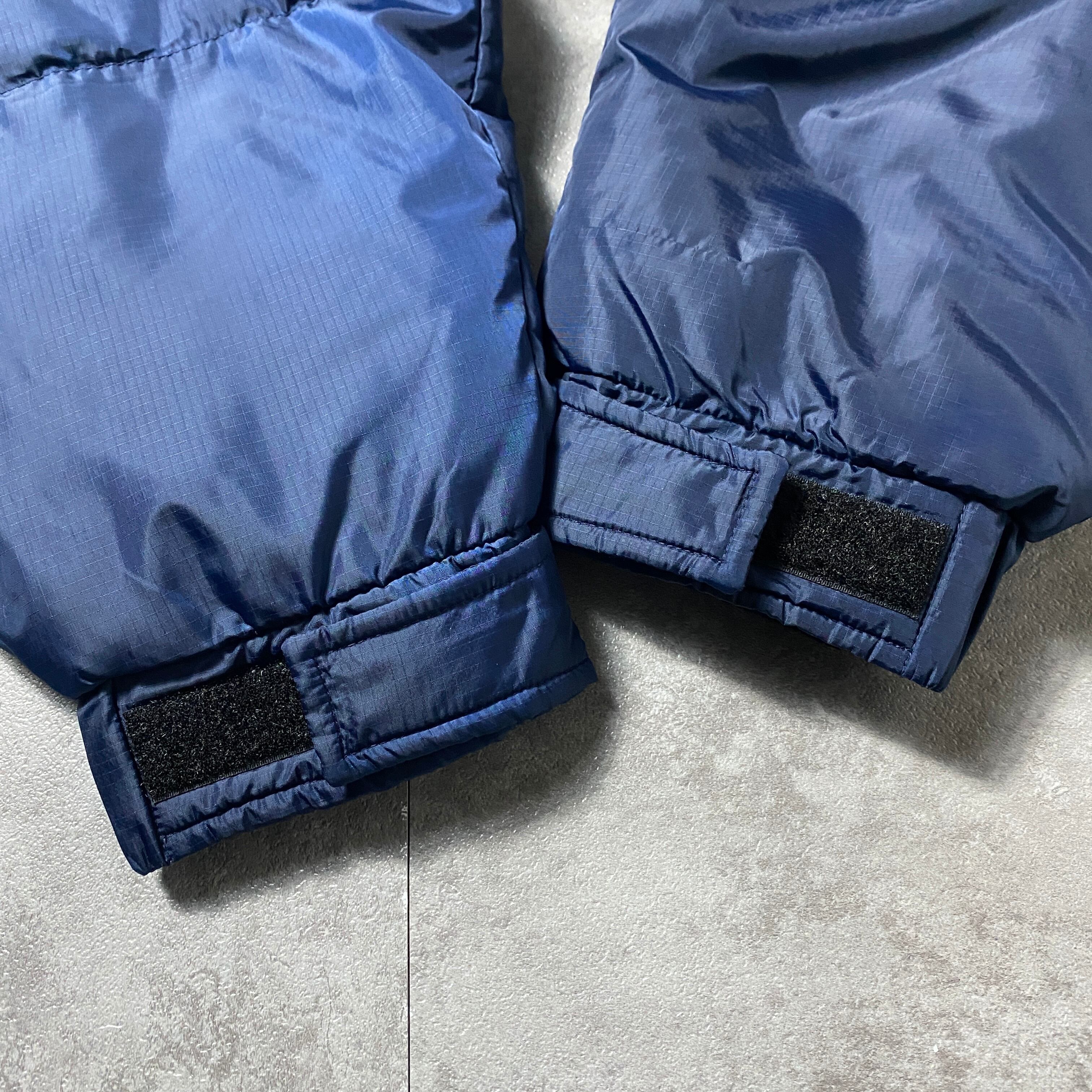 90's Tommy Hilfiger トミーヒルフィガー 刺繍ワンポイント ネイビー