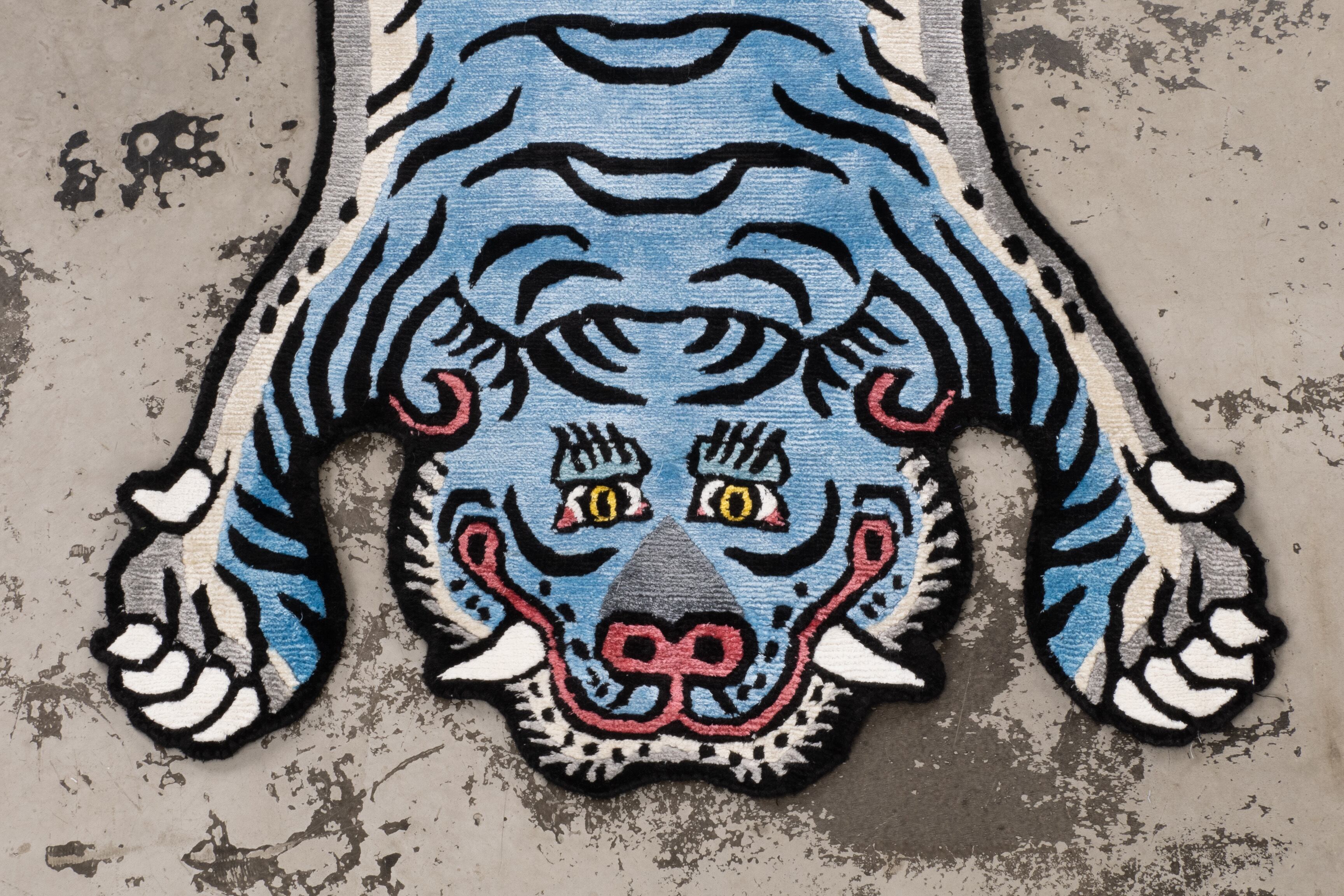 チベタンラグ（チベット製） Tibetan Tiger Rug 《Sサイズ•シルク・オリジナル1•ブルー236