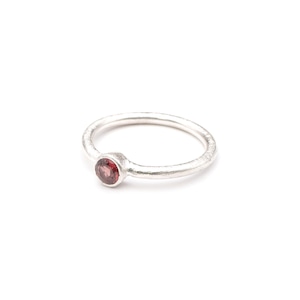 SINGLE PETIT STONE NON-ADJUSTABLE RING 030