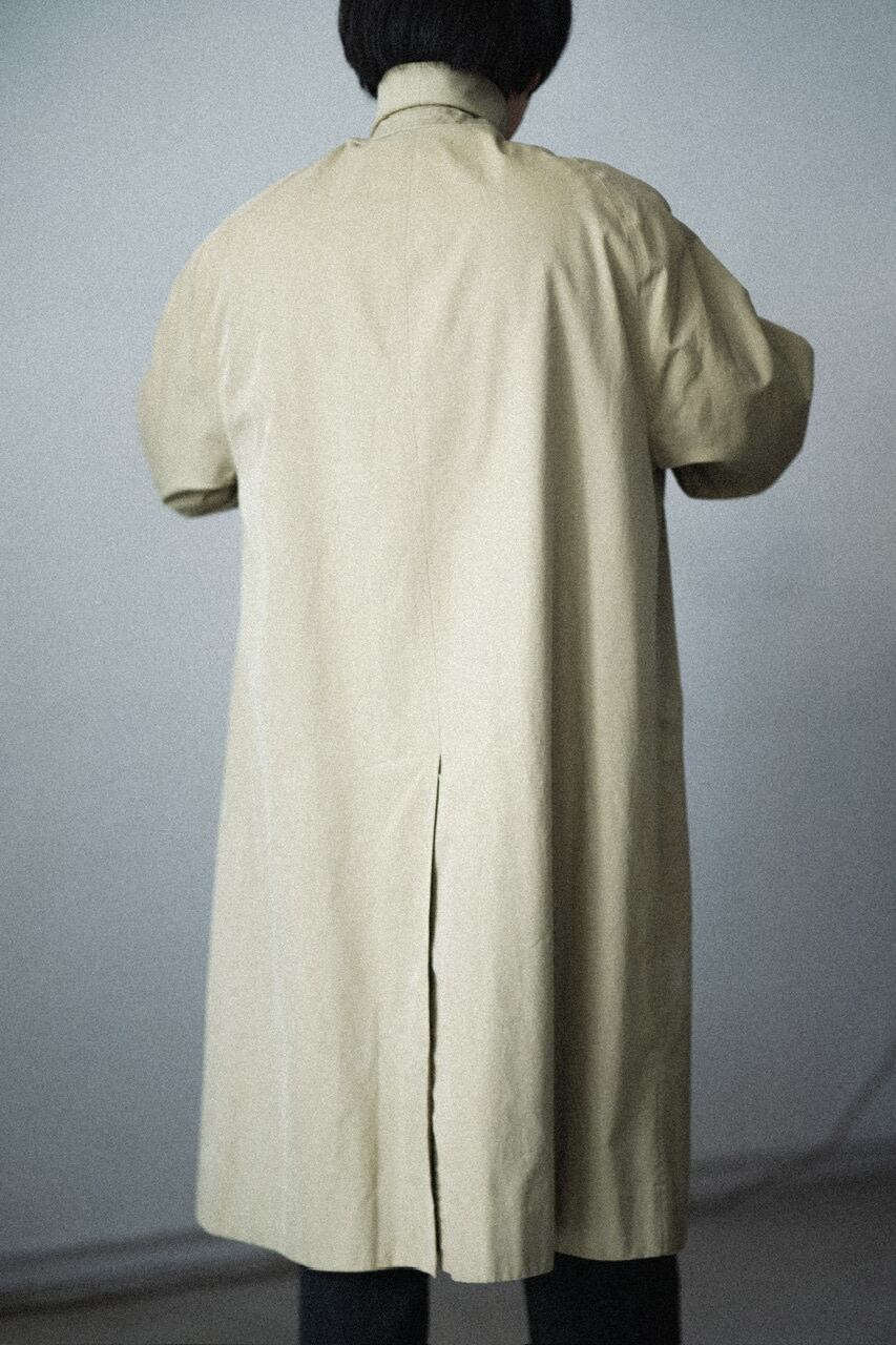 Burberry's Balmacaan Coat, Made in Spain, Men's Size Small polyester Beige type Vintage Second Hand