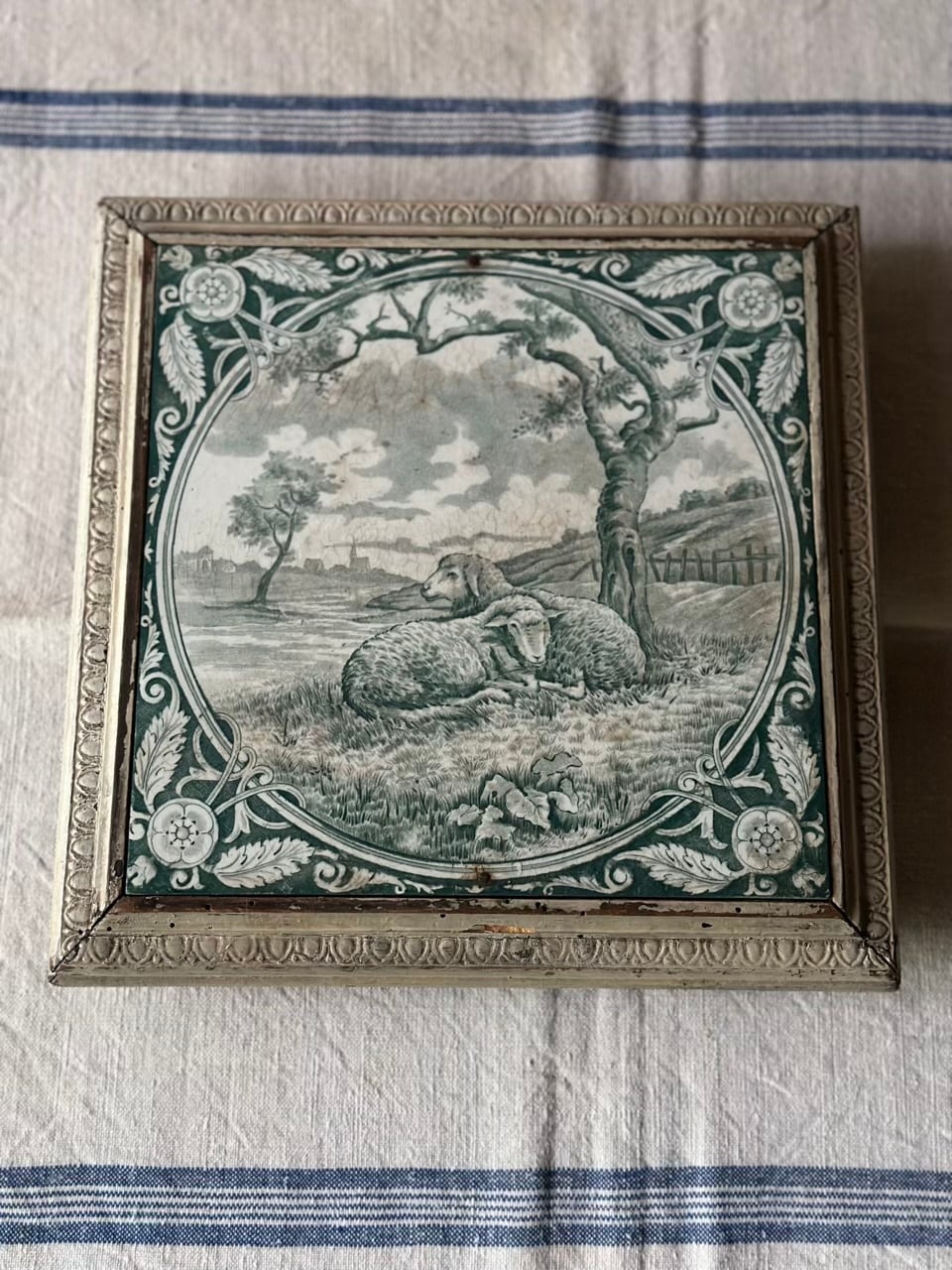 GIEN窯 陶器の鍋敷き トリベット 田園風景と羊 | Brocante de La