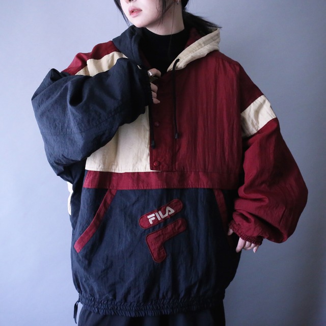 "FILA" XXL over silhouette 3-tone switching design anorak parka