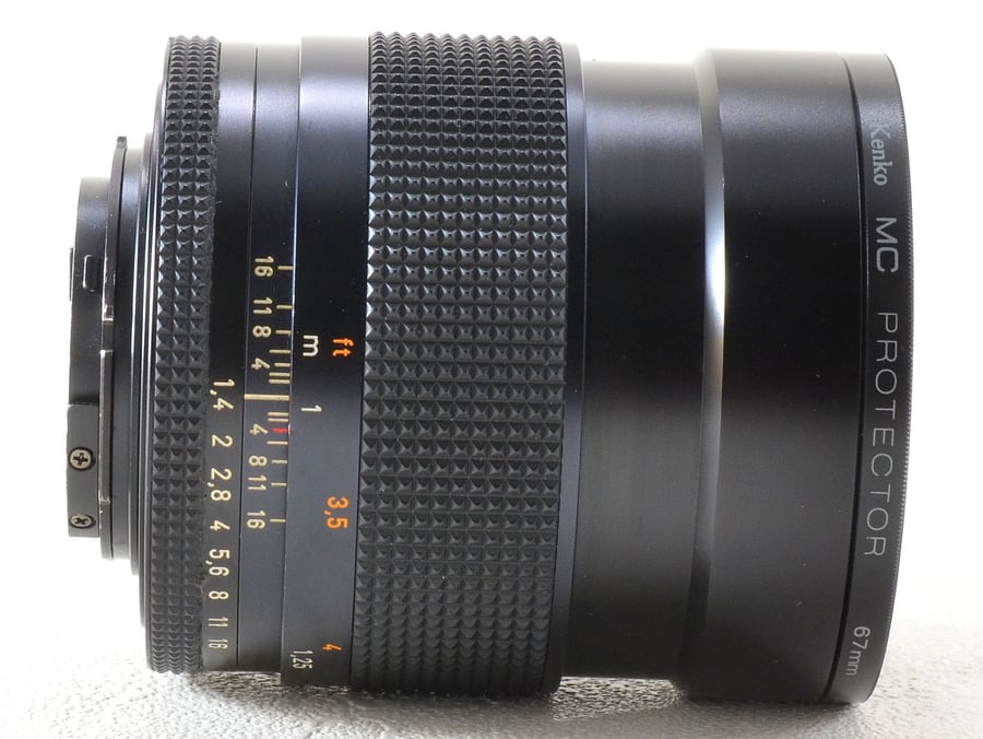 Carl Zeiss Planar 85mm F/1.4 T* MMJ