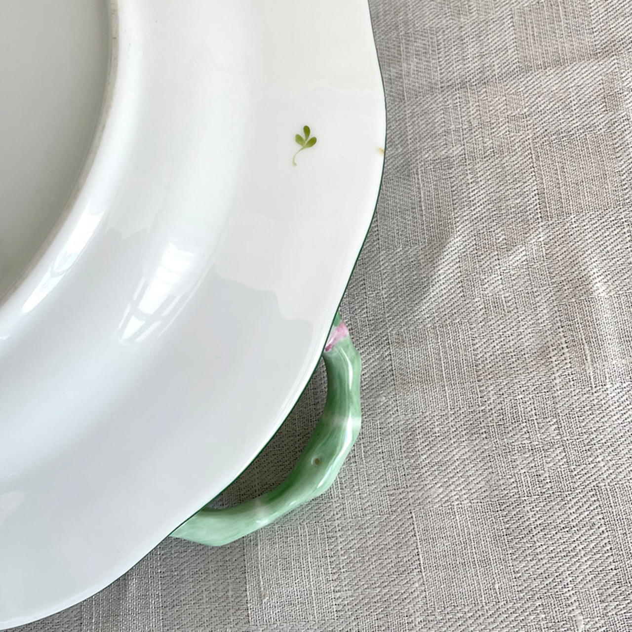 ハンガリーの名窯ヘレンド HEREND 大きなケーキ皿 ウィーンの薔薇 17twc30