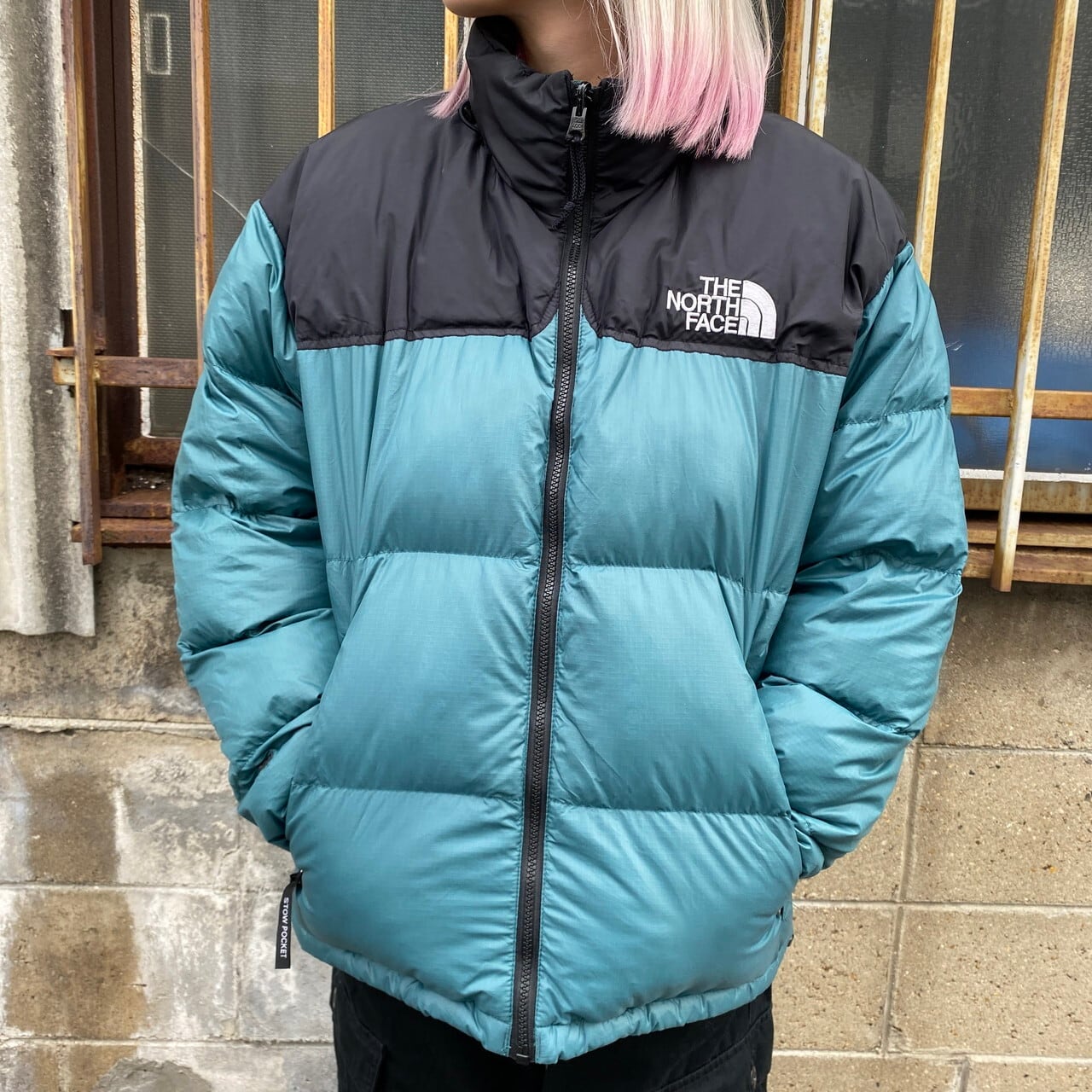 ザ ノースフェイス 700フィル ダウンジャケット レディースL 古着 THE NORTH FACE フード収納 STOW POCKET  緑系【アウトドアジャケット】 | cave 古着屋【公式】古着通販サイト powered by BASE