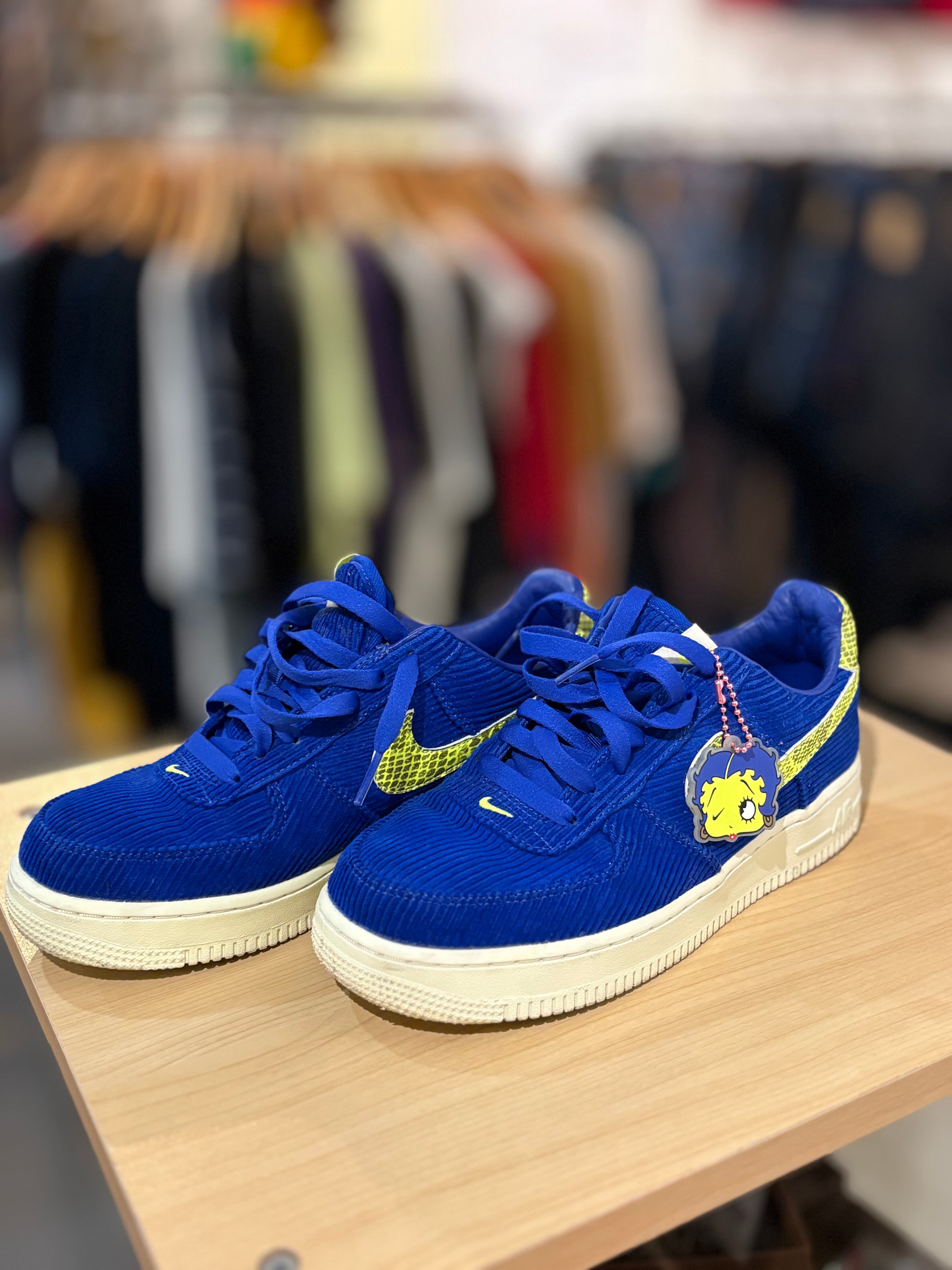 NIKE CLASSIC CORTEZ NYLON 