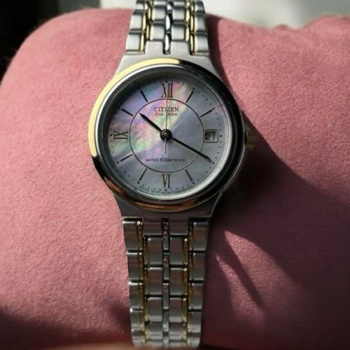 Citizen eco drive ソーラー腕時計