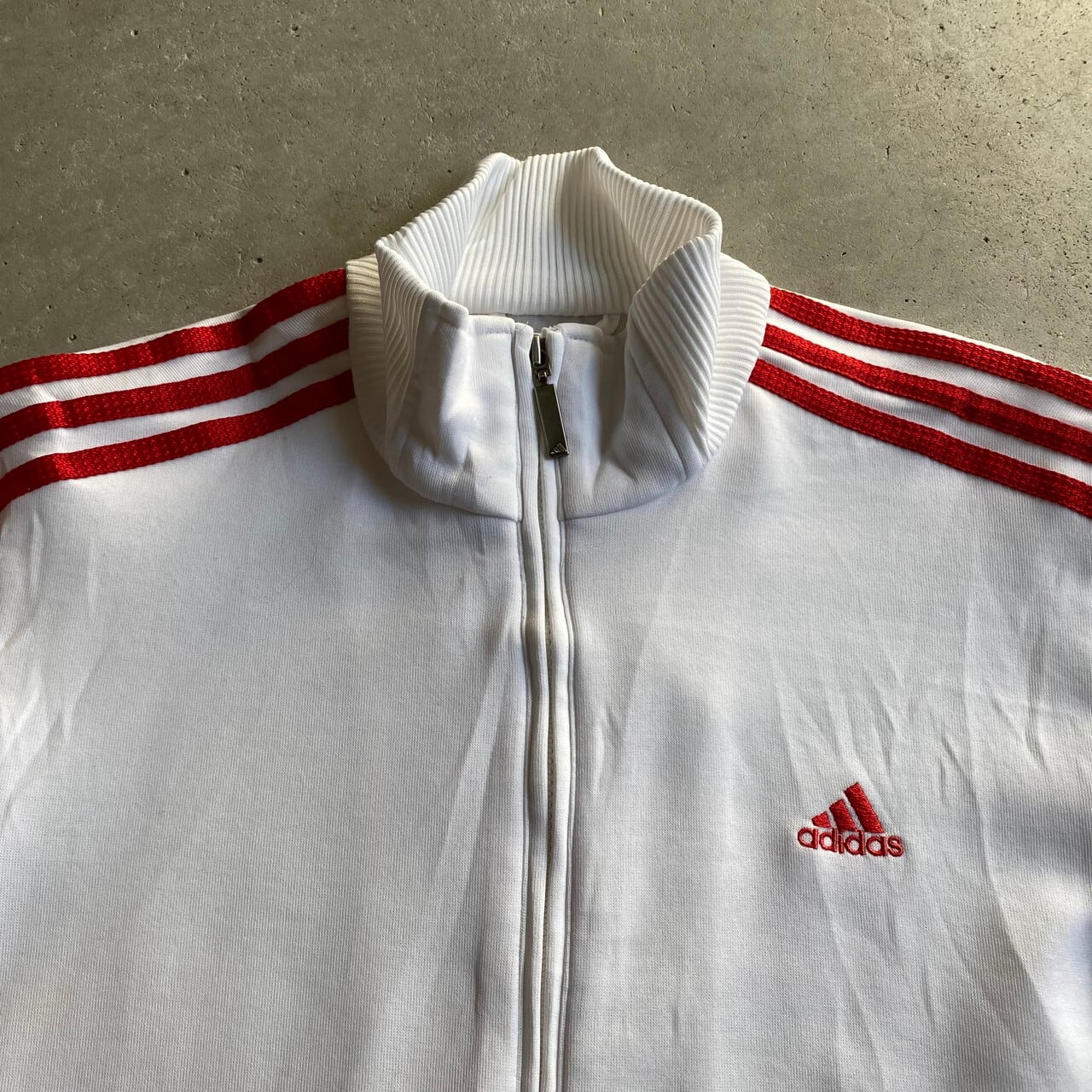 adidas アディダス ワンポイントロゴ刺繍 サイドライン トラック 