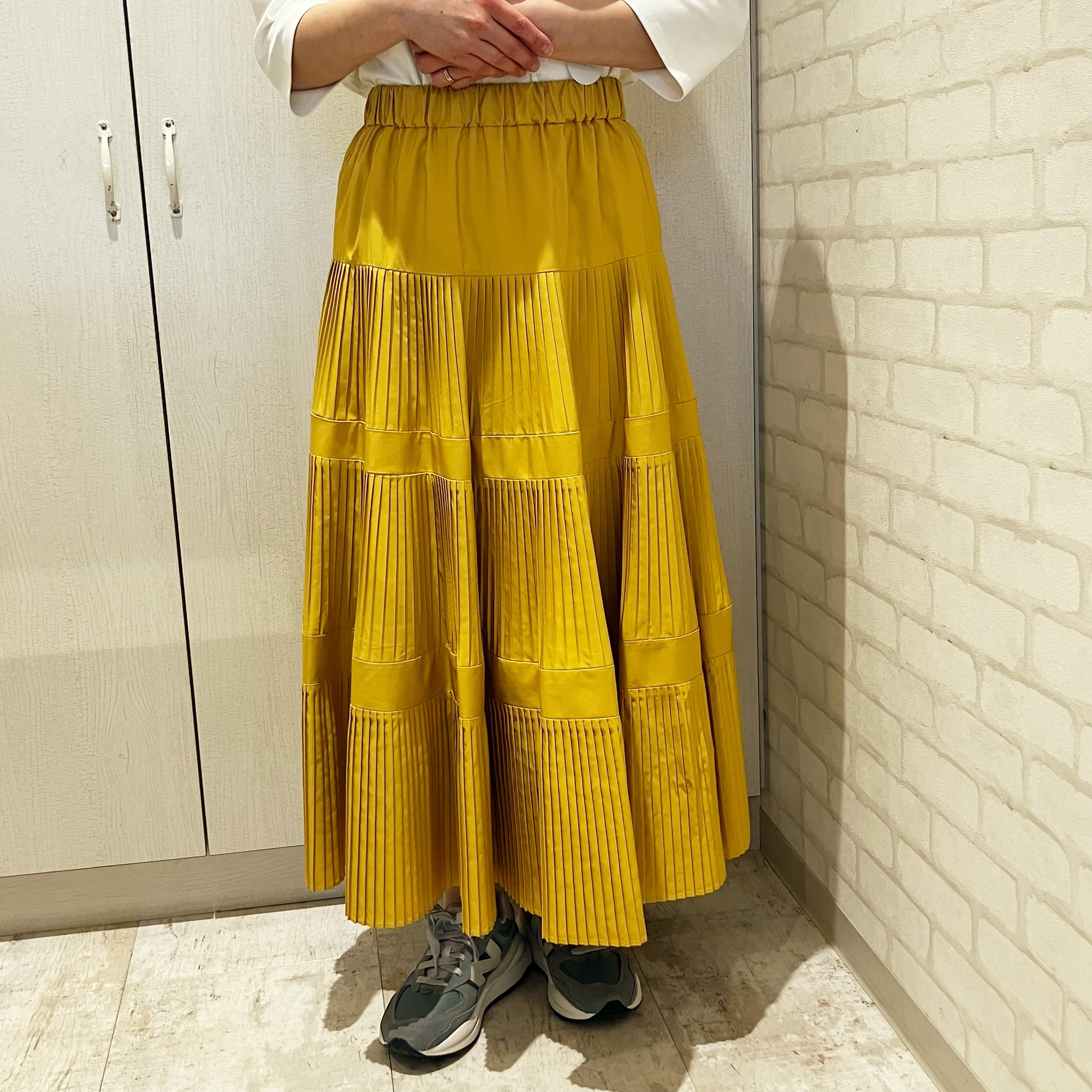 Dignite collier/80241005/三段プリーツスカート(マスタード) | QREEQ 