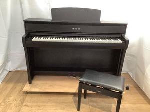 ★35702【電子ピアノ】YAMAHA　CLP675B　17年製