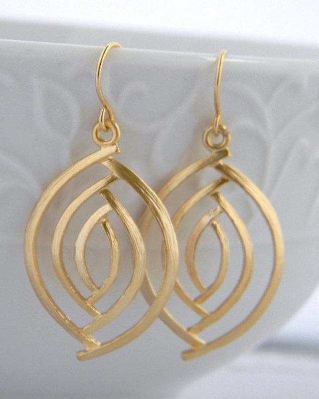 Gold Almond Pierced Earring 